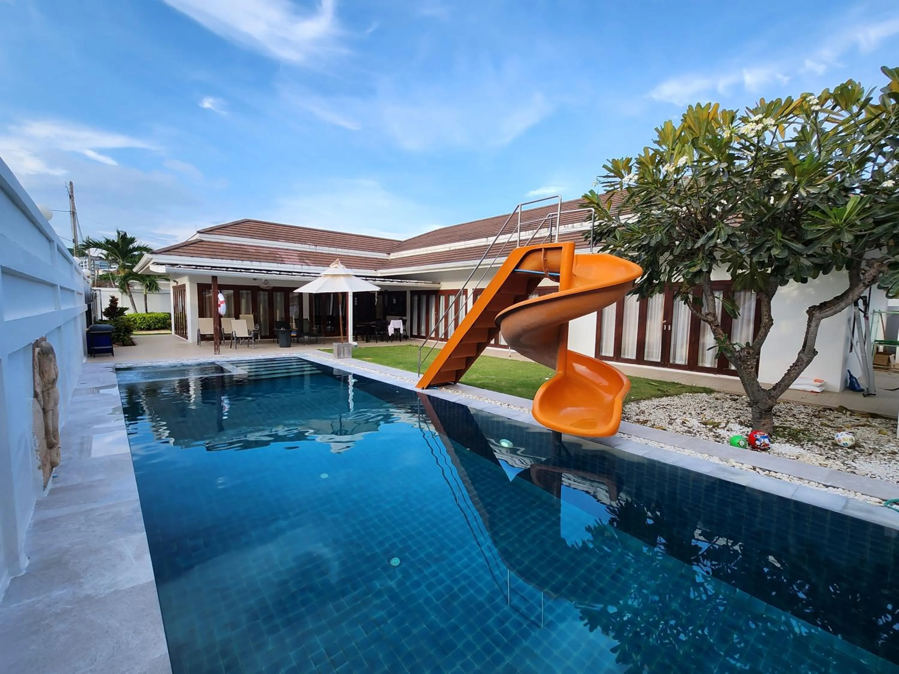 Private Pool Villa 4 Bedroom 3.5 Bathroom in ทิวาพูลวิลล่า หัวหิน Thiva Pool Villa Hua Hin