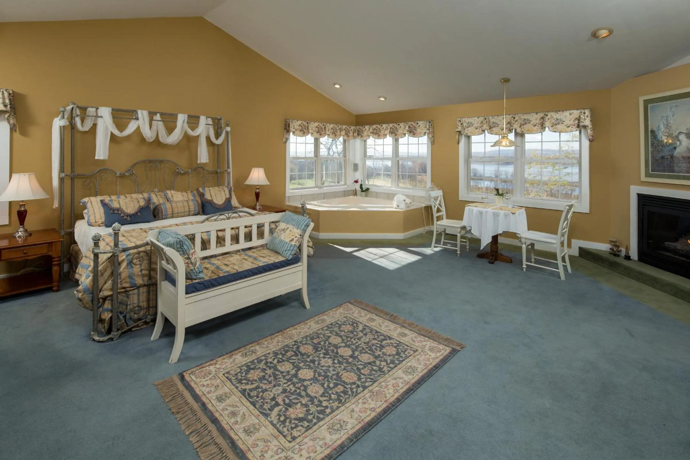 One-Bedroom Cottage in Goldmoor Inn & Resort