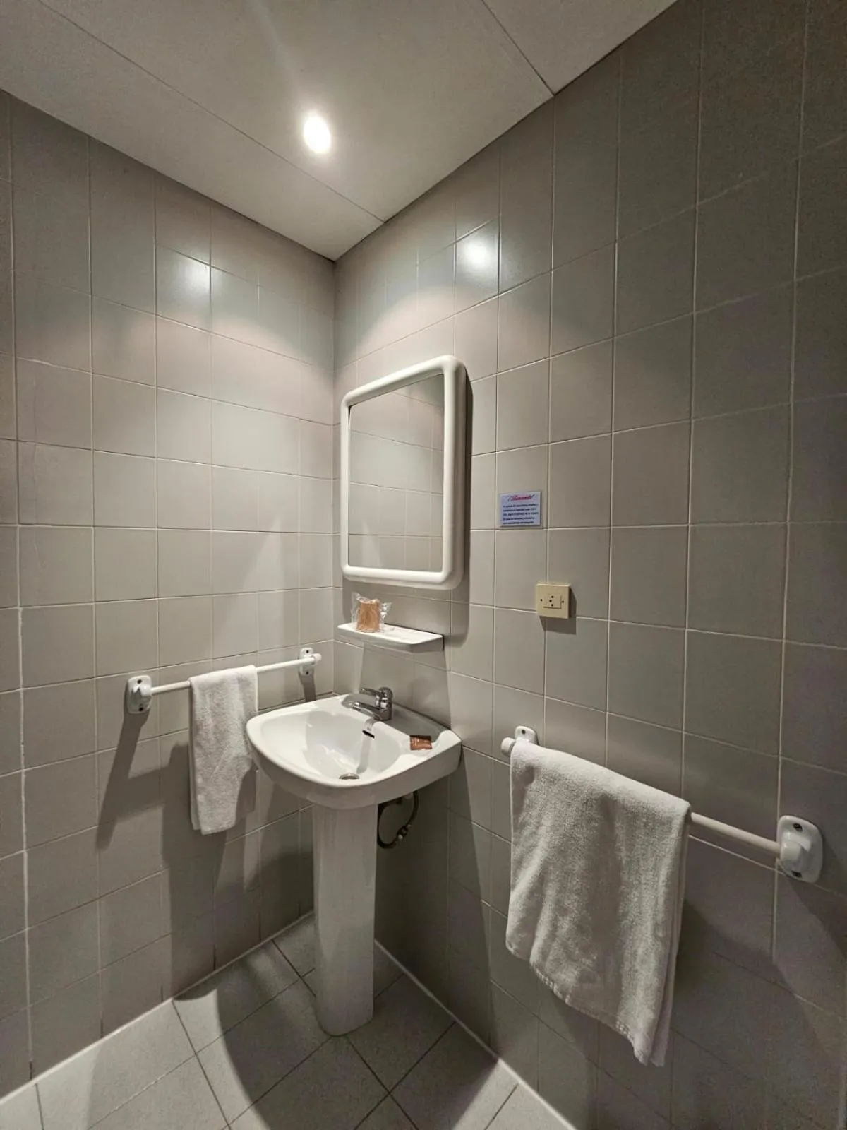 Budget Double or Twin Room in Hotel Hipic