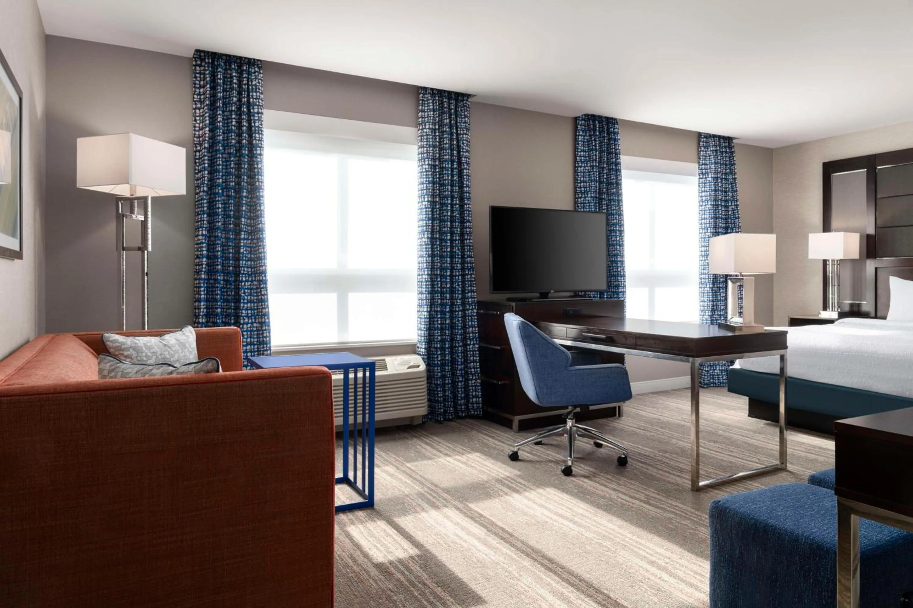 King Studio Suite in Hampton Inn & Suites-Worcester, MA