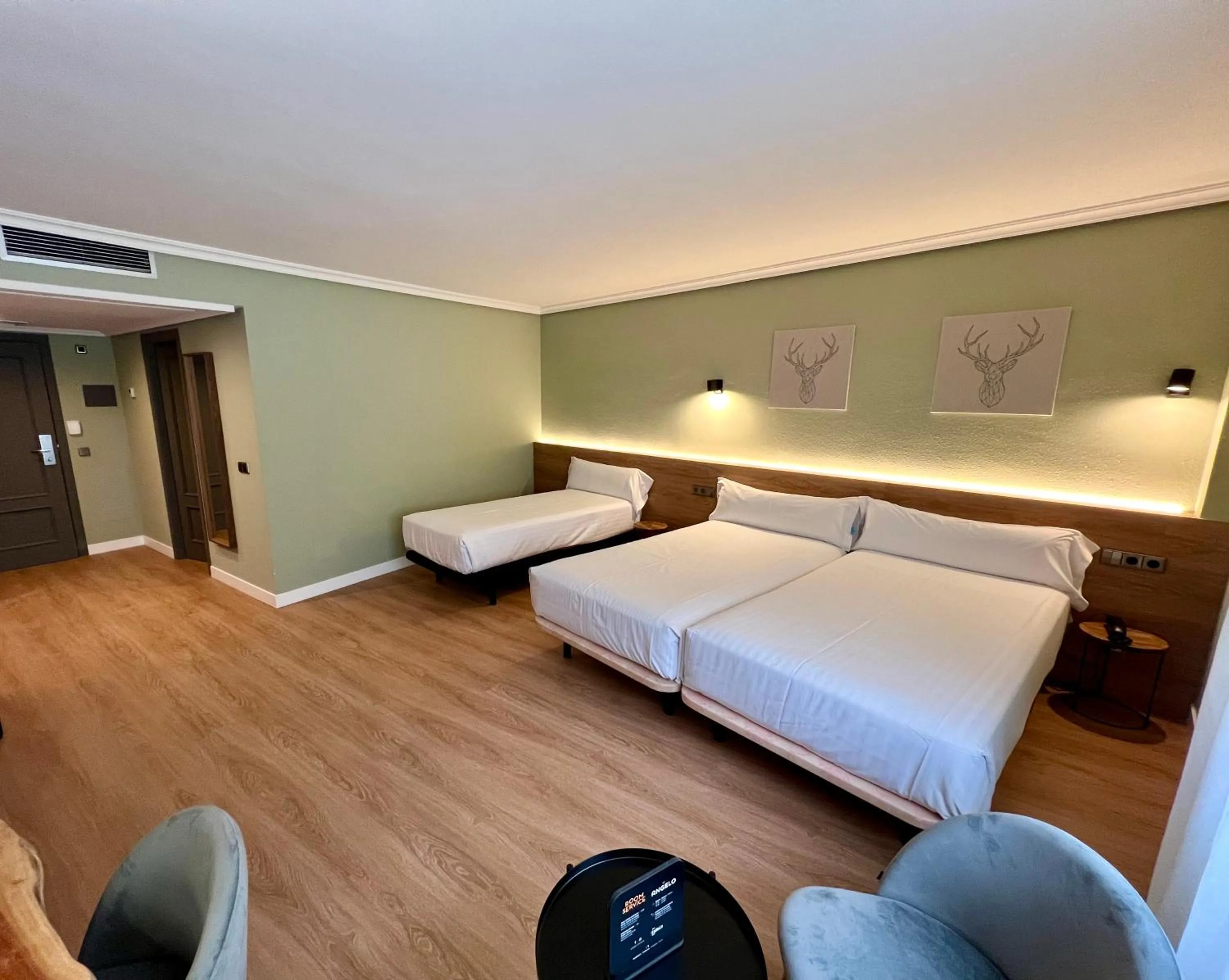 Triple Room in Yomo Imperial