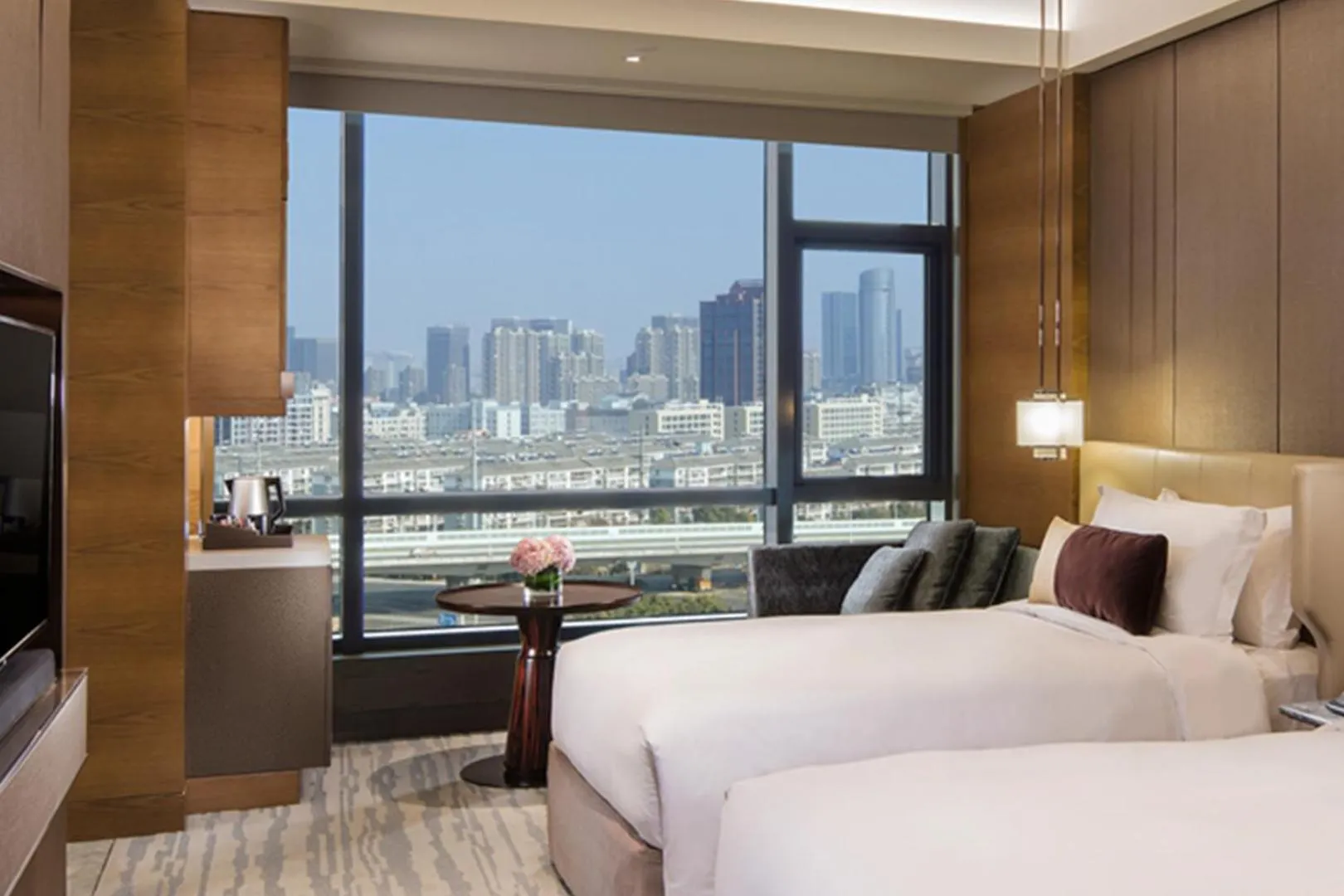Classic Twin Room with City View in InterContinental Nantong by IHG-Best view of yangtze