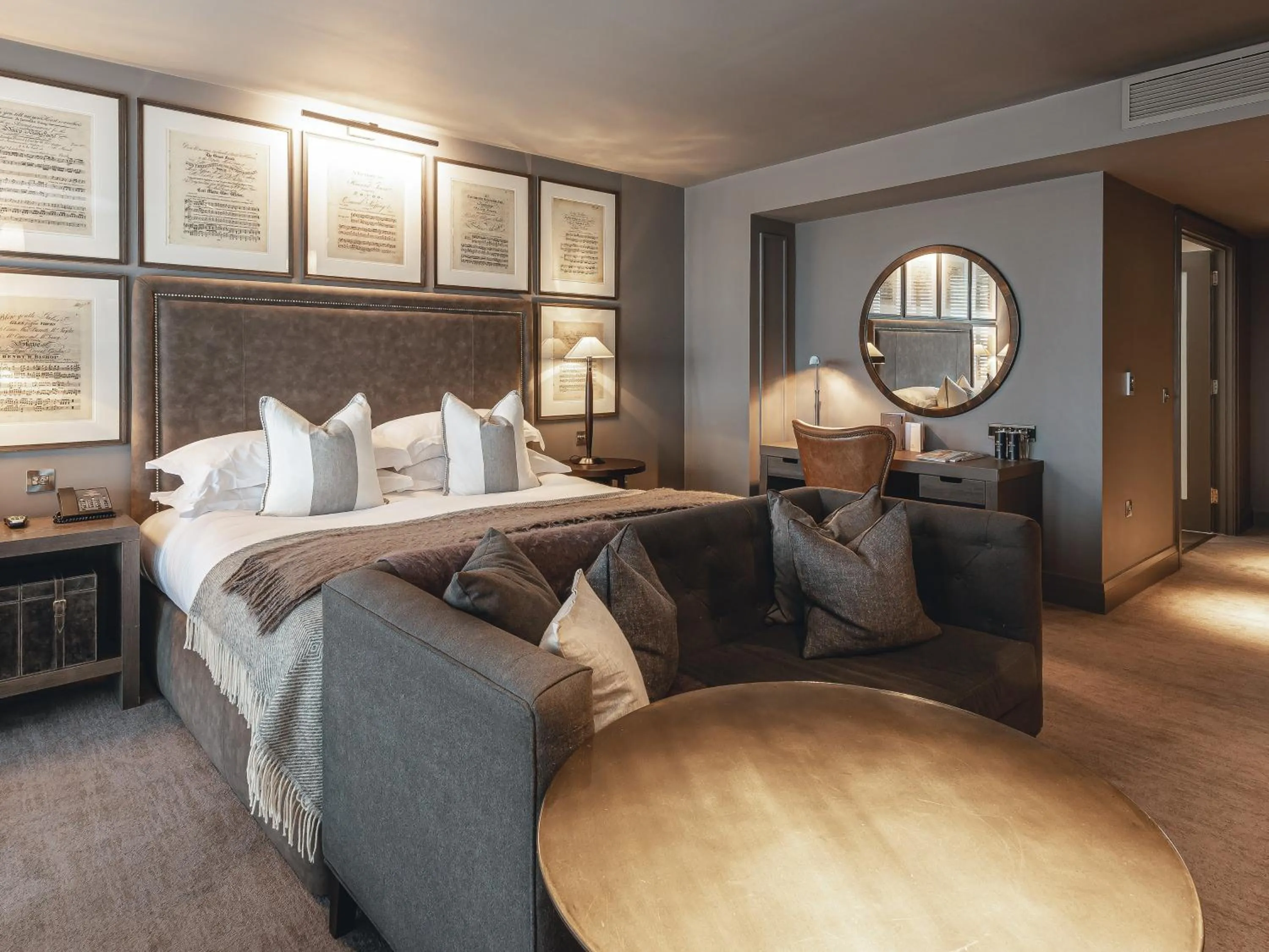 Signature Suite in Dakota Glasgow