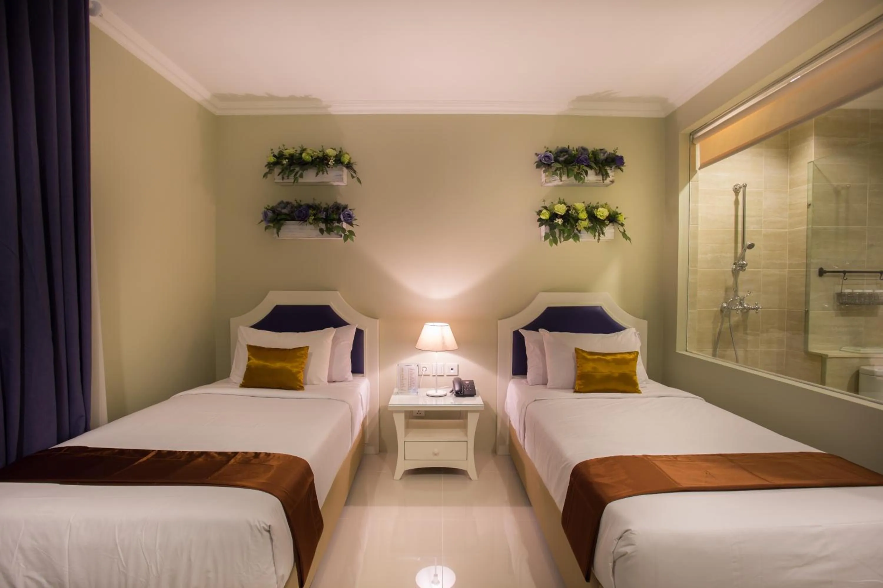 Deluxe Twin Room with Balcony in Amalfi Hotel Seminyak