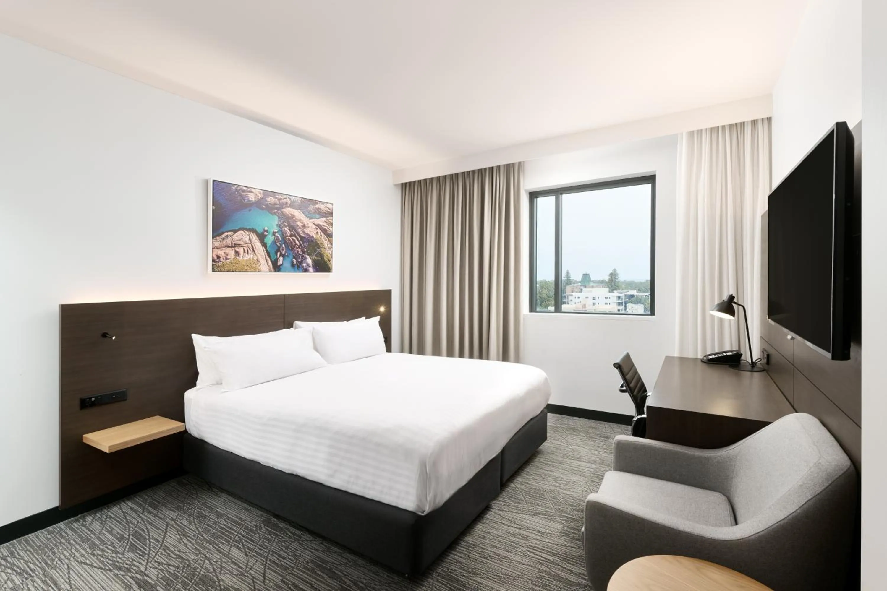 Standard King Room in Holiday Inn West Perth by IHG