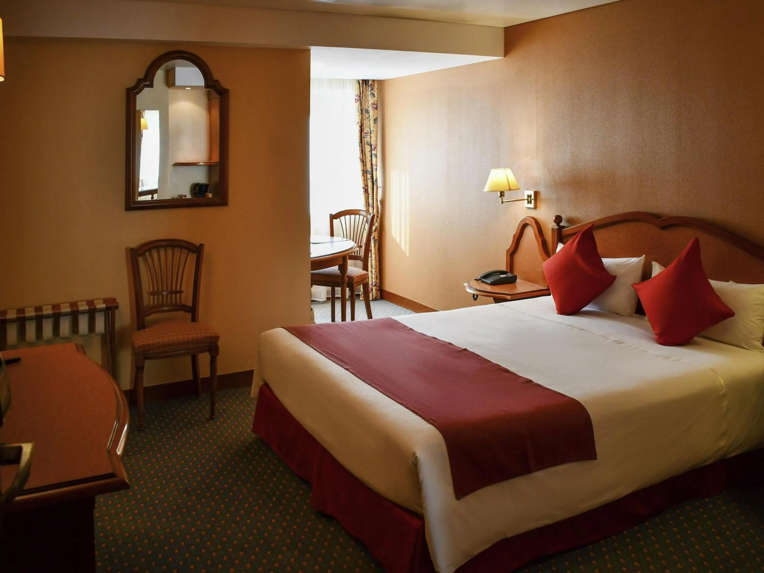 Superior Double Room in Mercure Andorra