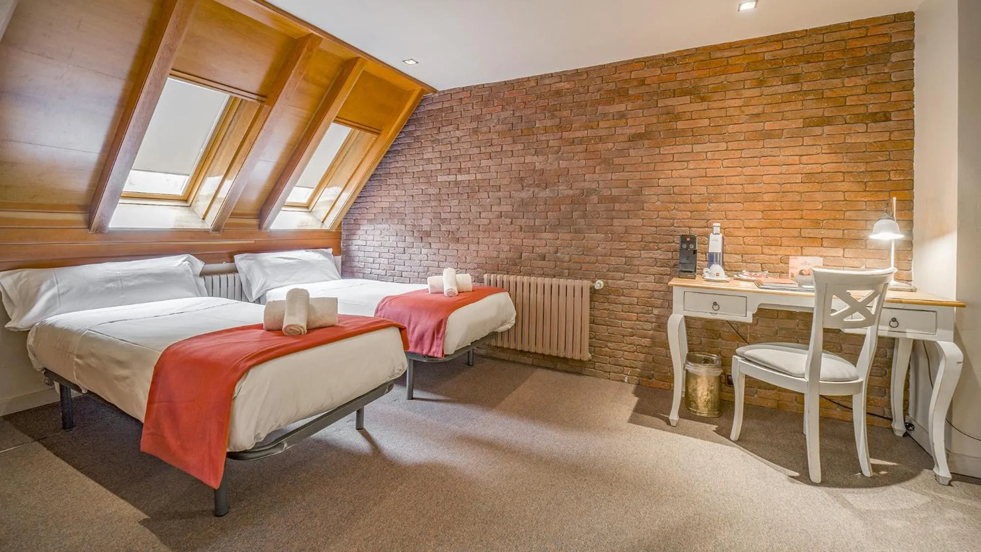 Superior Quadruple Room in Roc Blanc Hotel & Spa