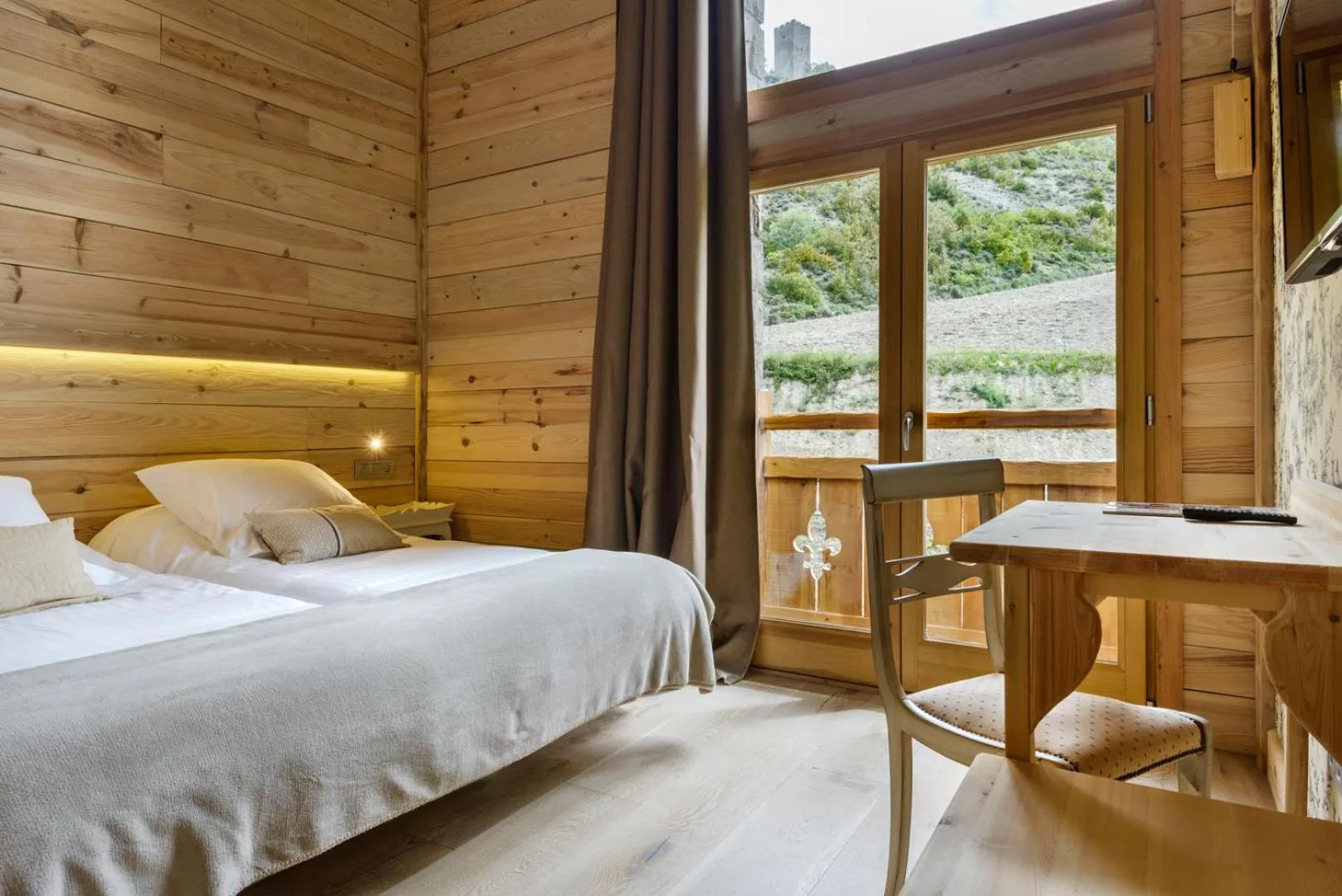 Duplex Room in Hotel Viñas de Lárrede