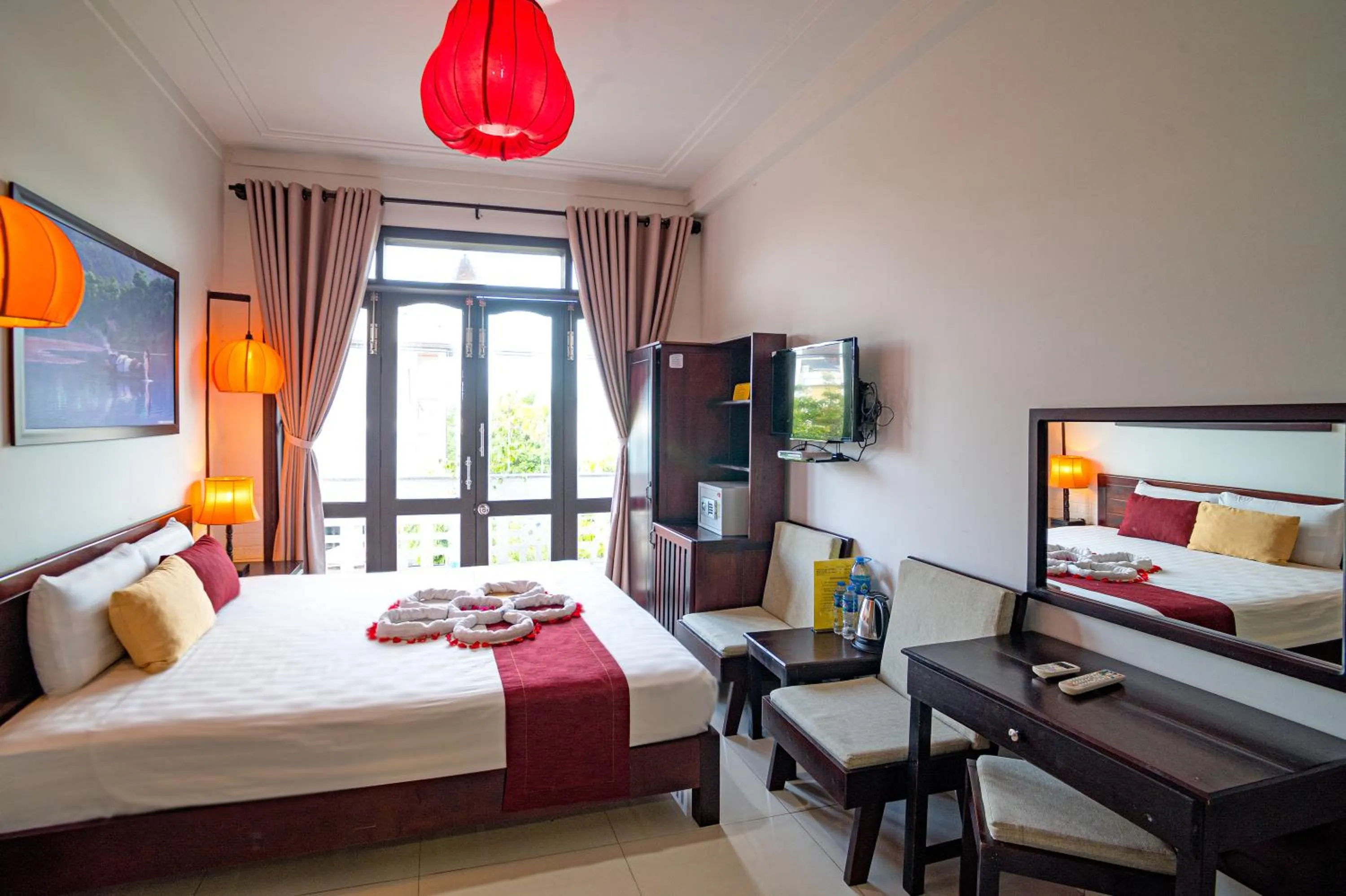 Deluxe Double or Twin Room with Balcony in The House 36