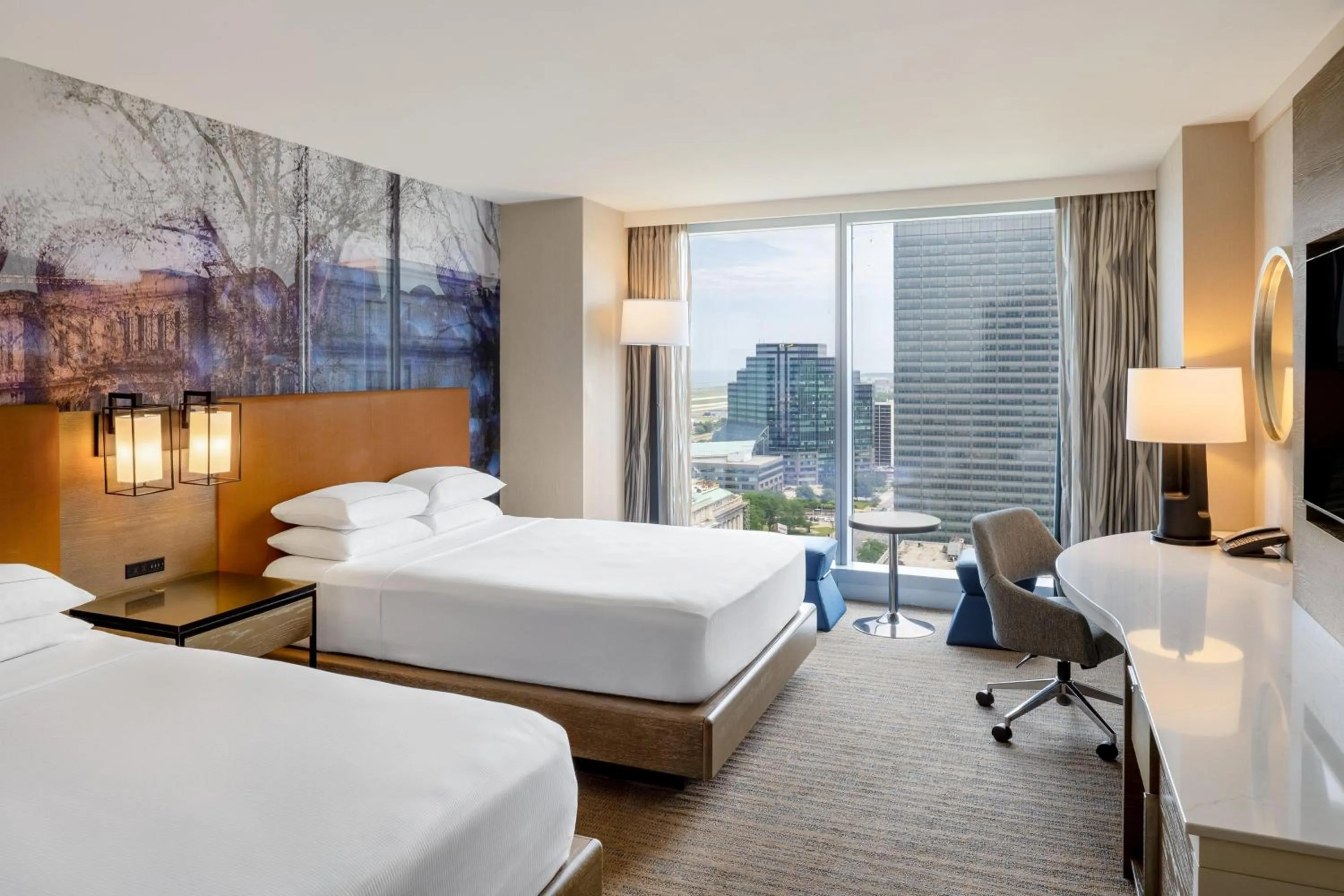 Queen Room with Two Queen Beds with Lake View in Hilton Cleveland Downtown