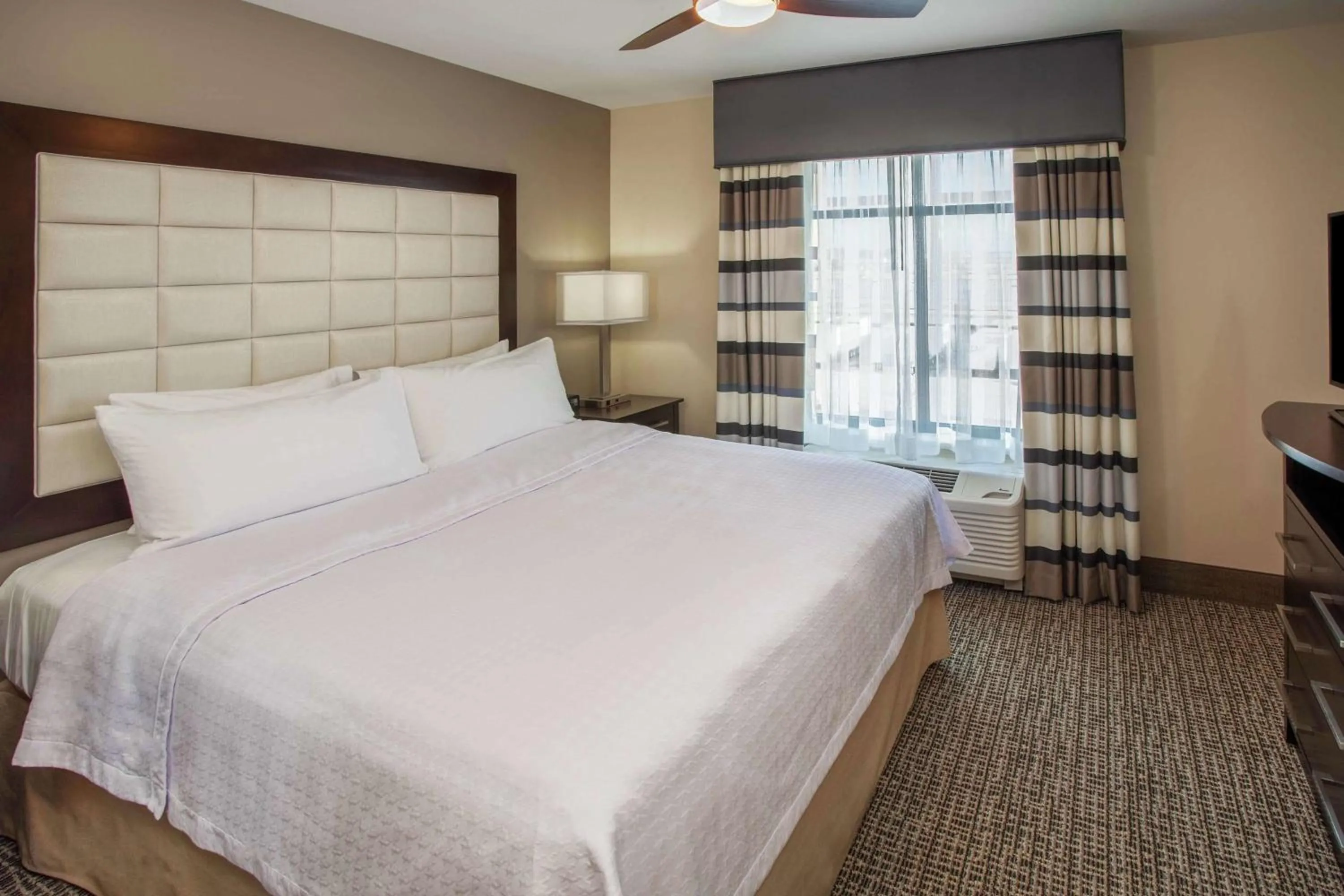 One-Bedroom King Suite - Non-Smoking in Homewood Suites by Hilton Munster