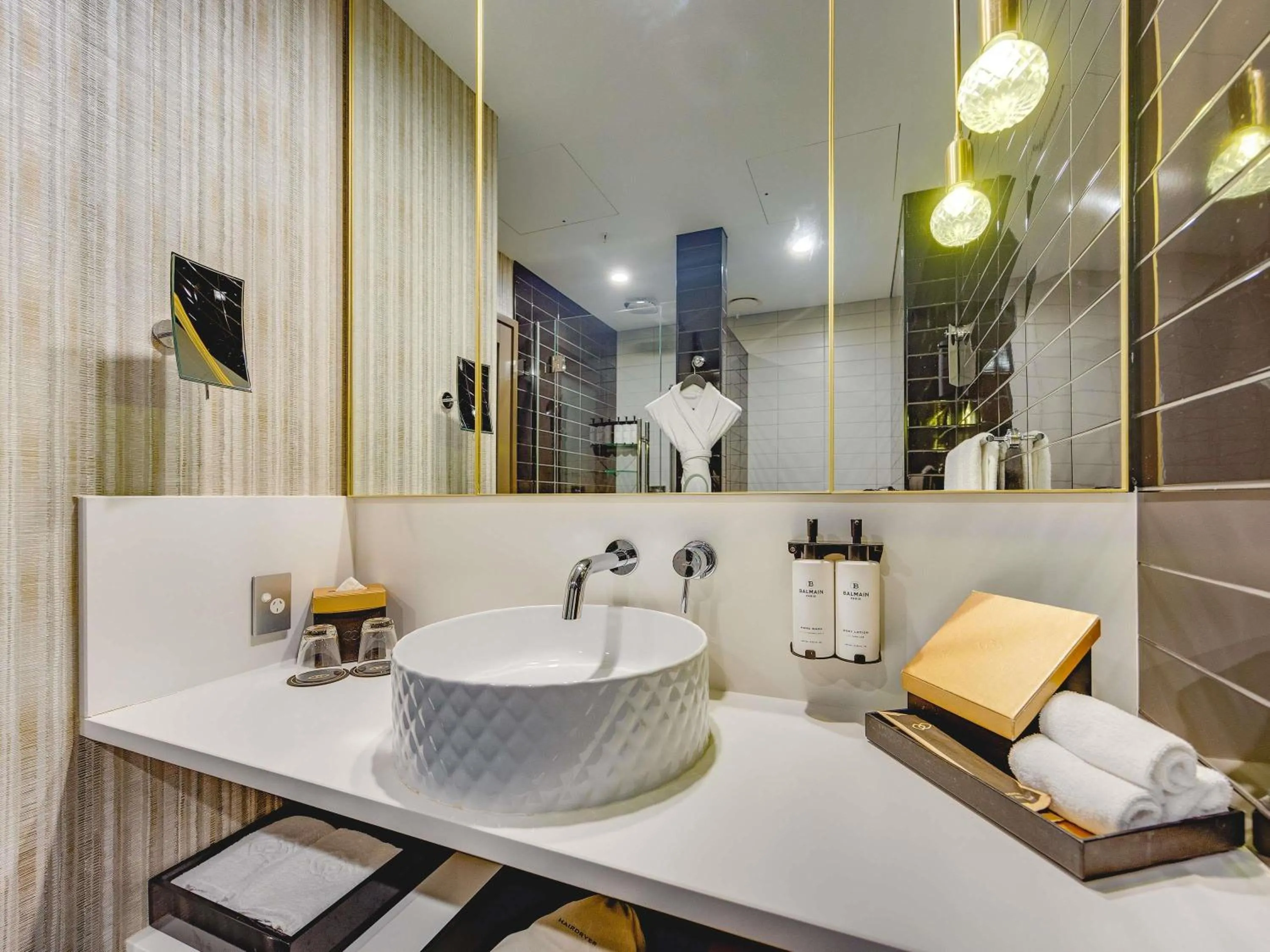 Classic Queen Room in Sofitel Wellington