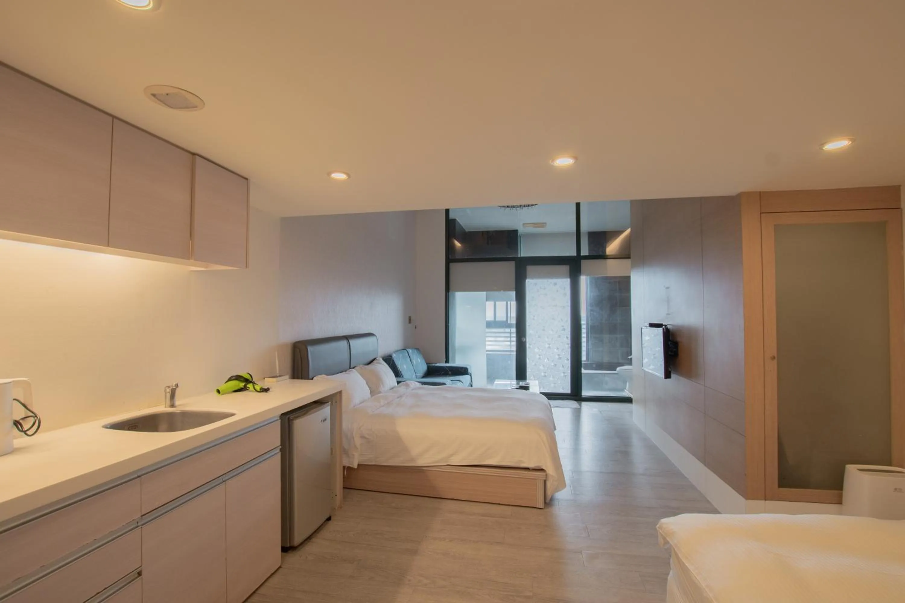 Room for six in Duoai Mineral Spring