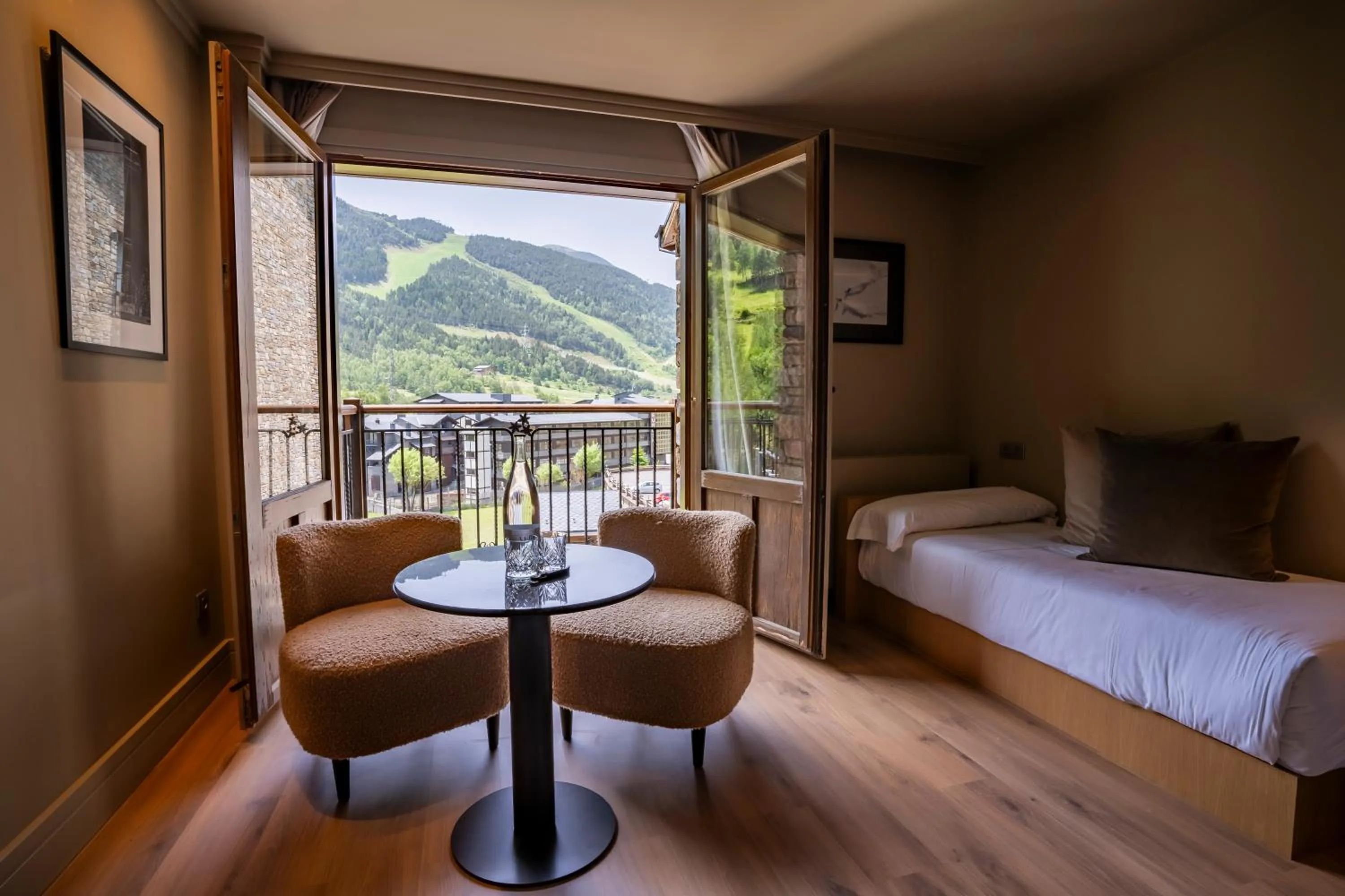 Family Suite - single occupancy in Serras Andorra