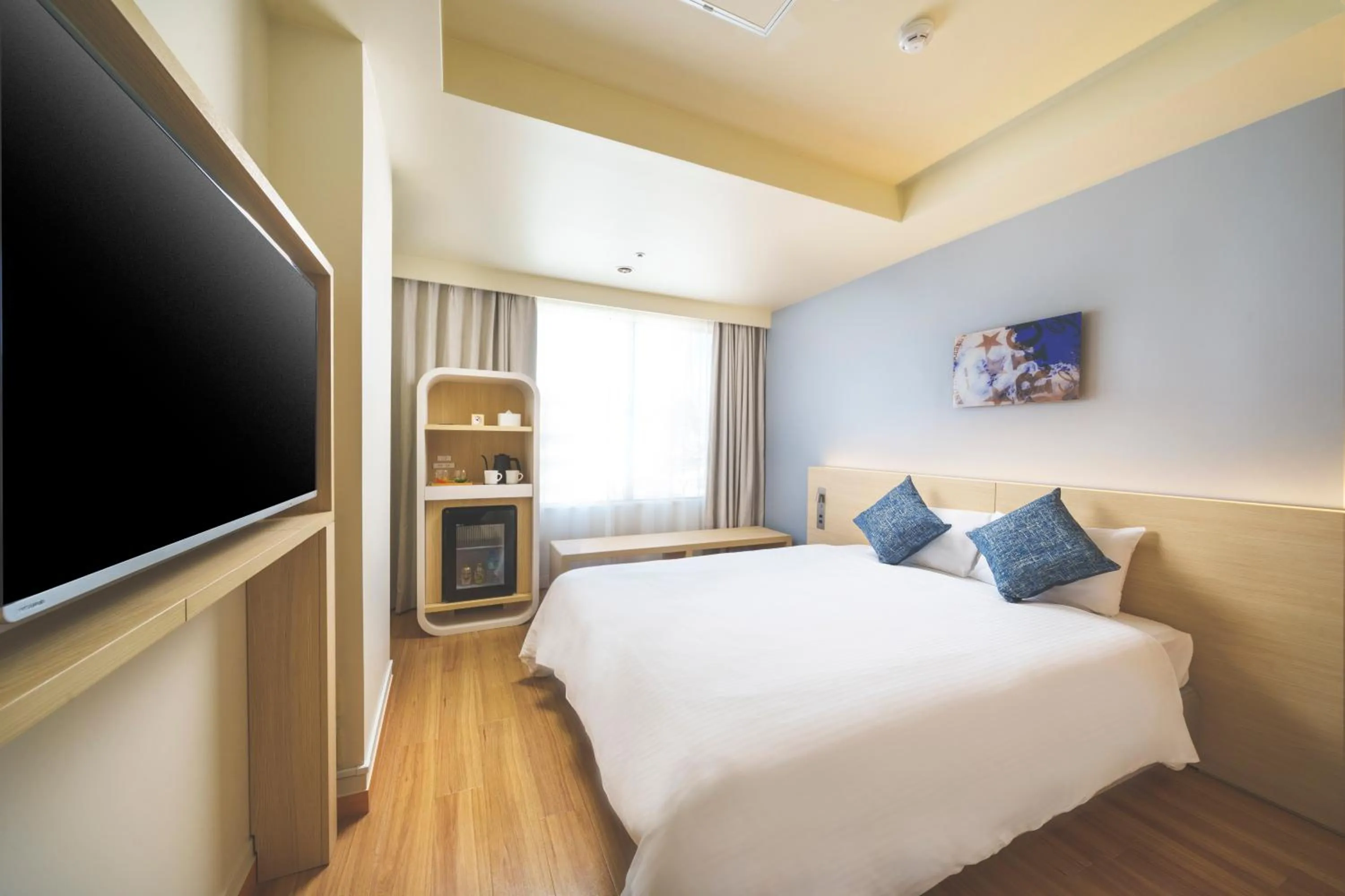 Deluxe Double Room - Non-Smoking in 琉球オリオンホテル 那覇国際通り