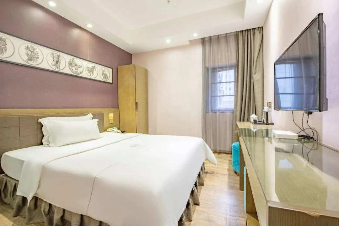 Superior Double Room in lnsail Hotel Shenzhen Luohu Port Railway Station