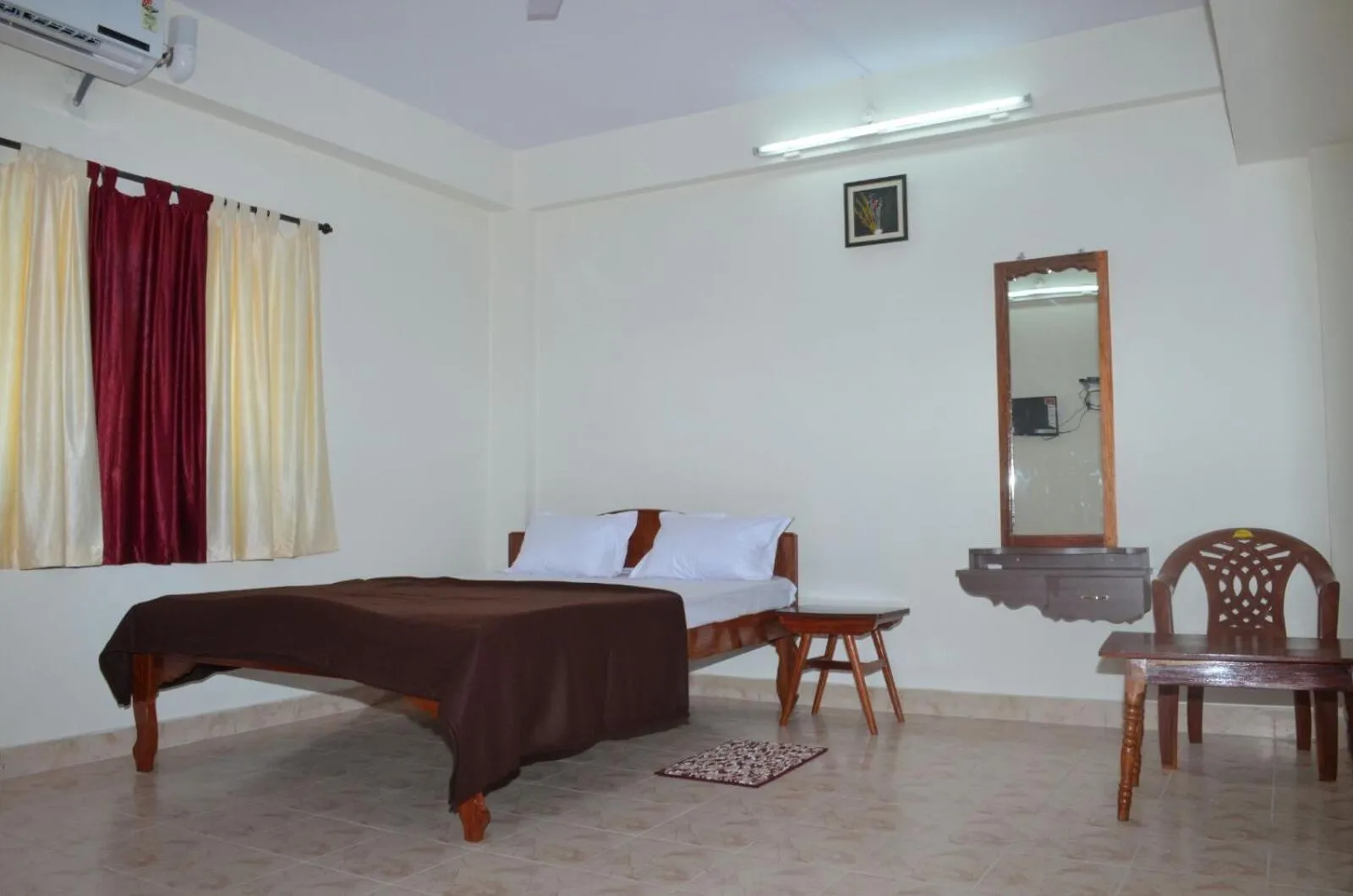 Deluxe Double Room - single occupancy in Andaman Castle
