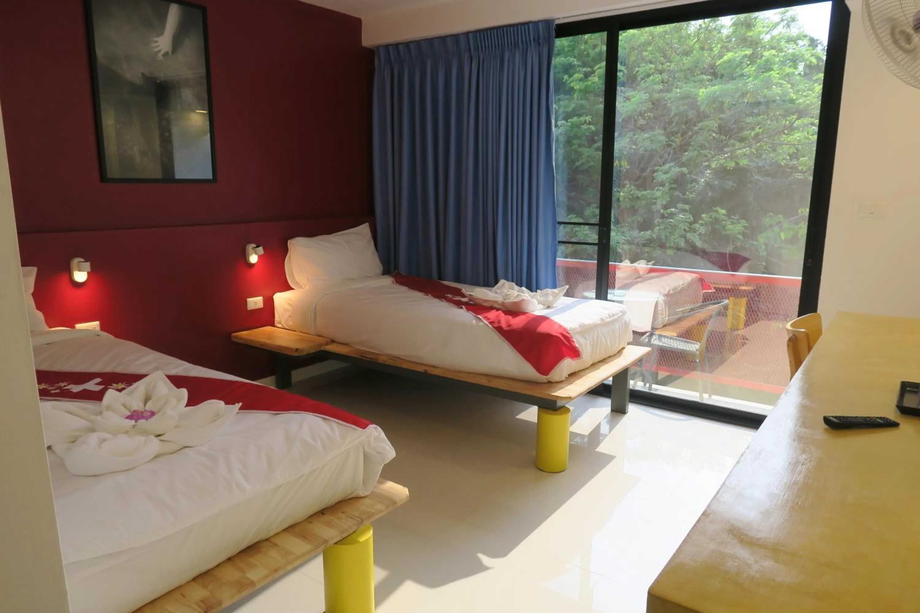 Twin Room with Balcony in Hotel Montha