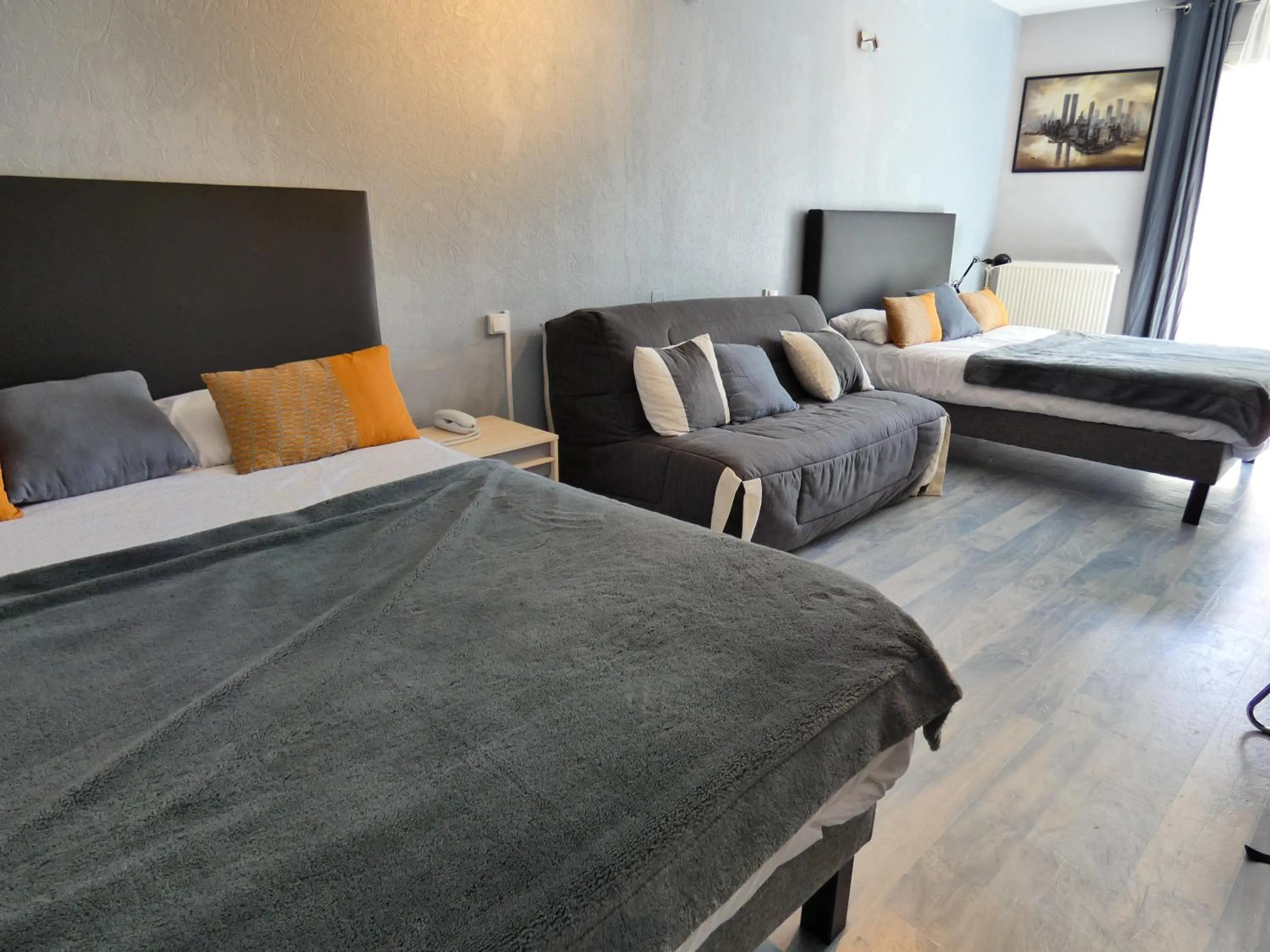 Family Room in Logis Hôtel Emeraude