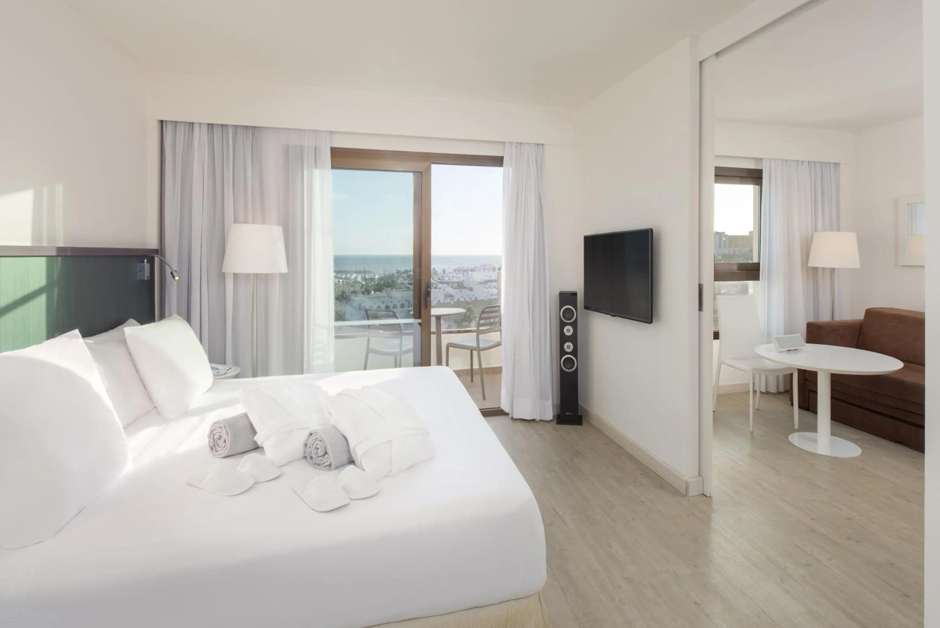 Suite Premium sea view in Hotel Ocean House Costa del Sol, Affiliated by Meliá