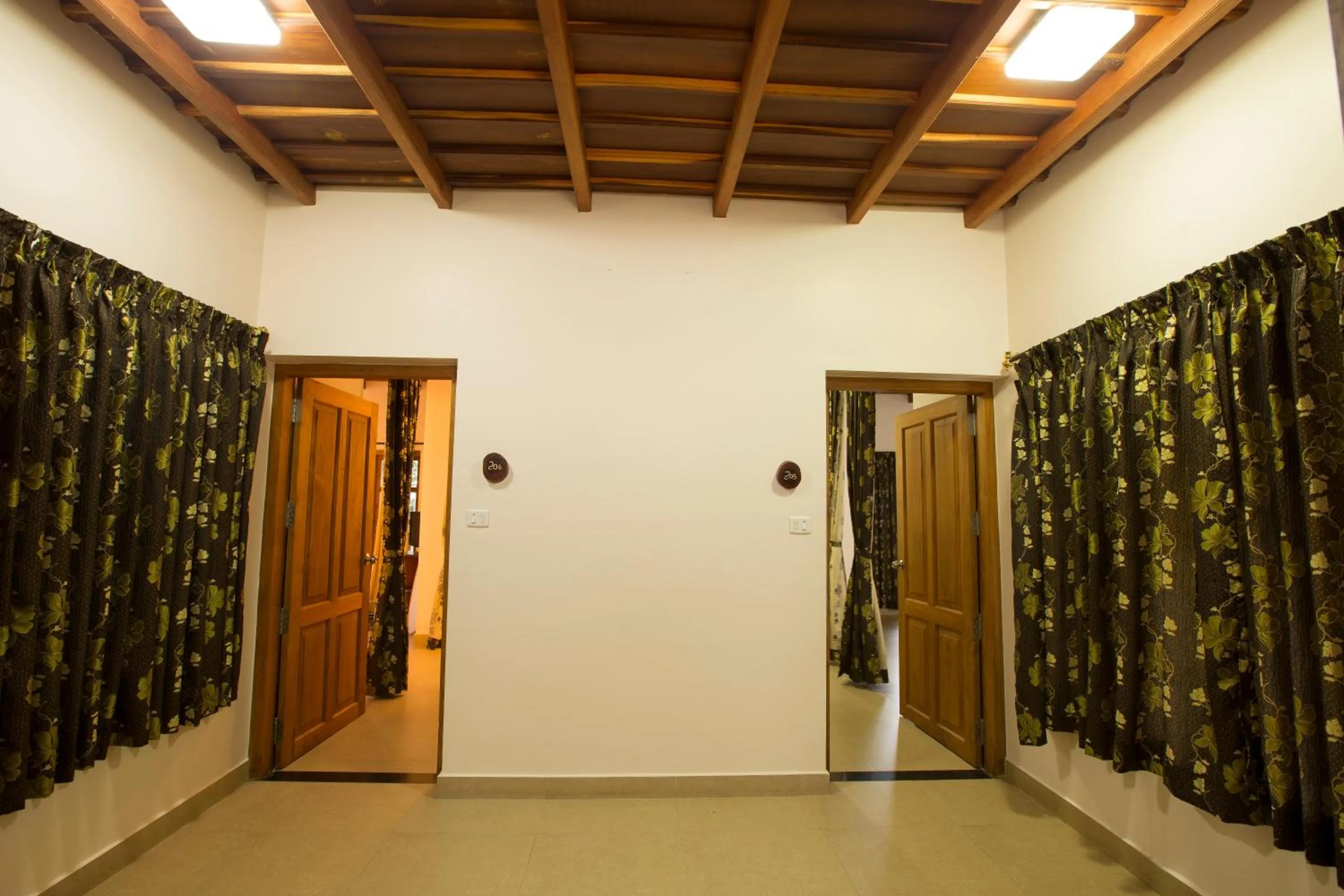 Two bed room cardamom suite with Balcony in Bracknell Forest