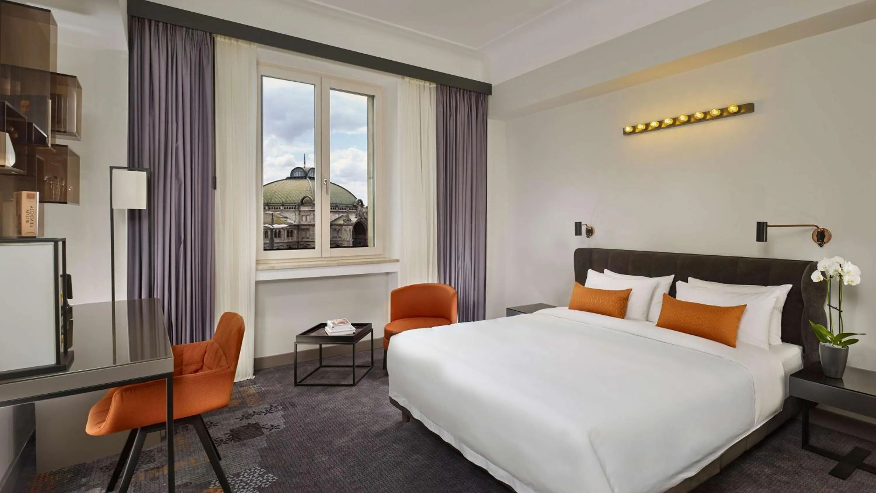 Superior King Room in Park Plaza Nuremberg