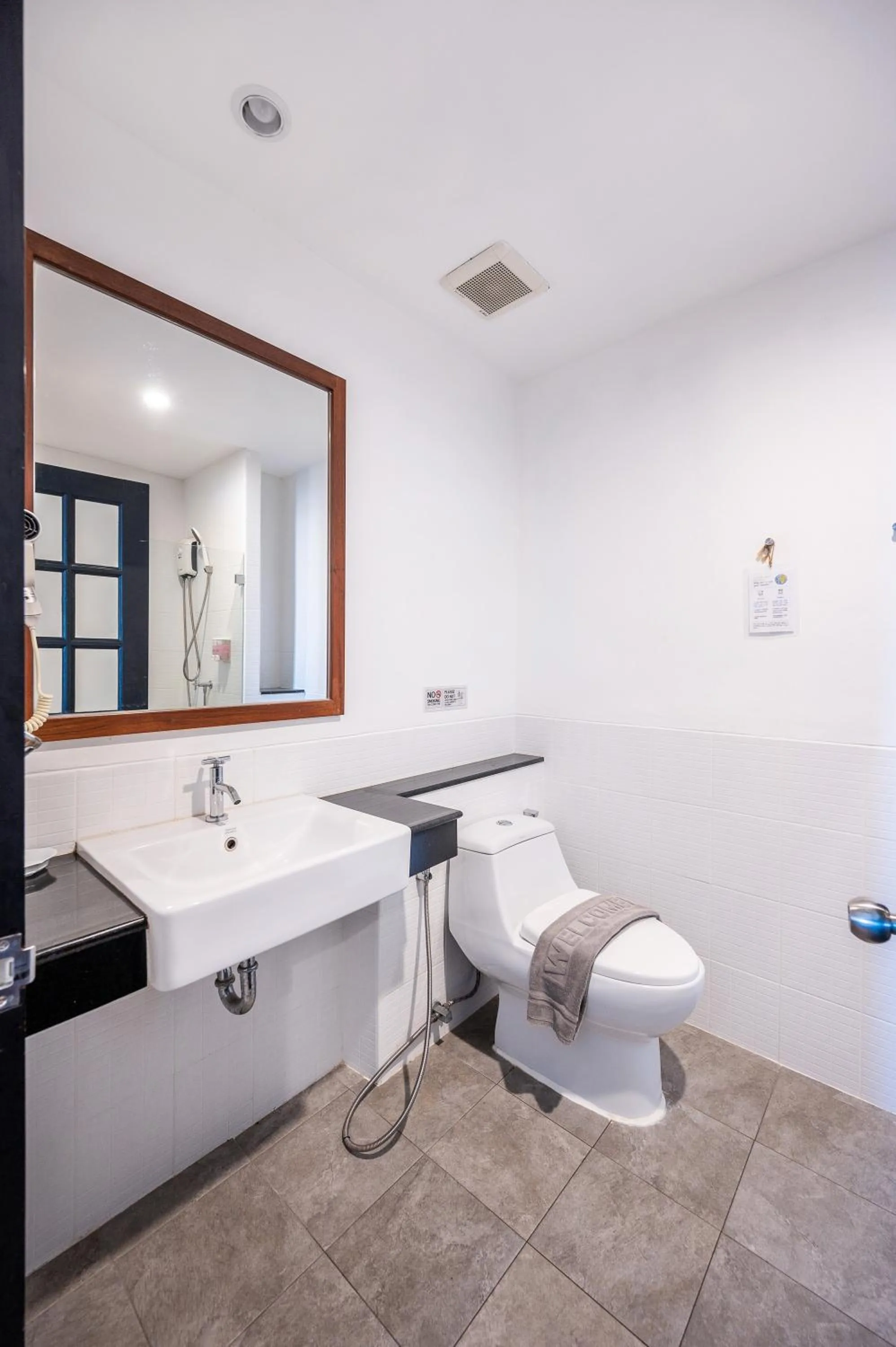 Superior Twin Room in The Corner Lodge