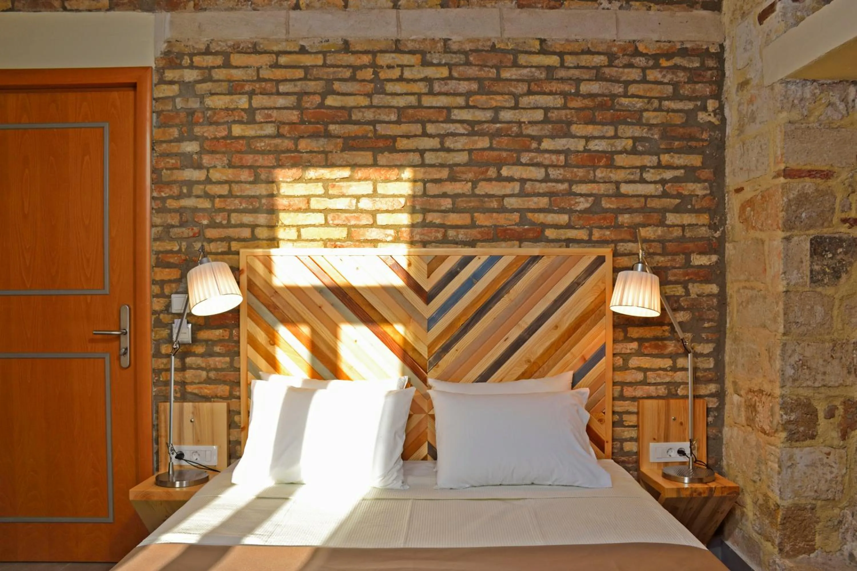 Classic Room with Balcony in Elia Kentron