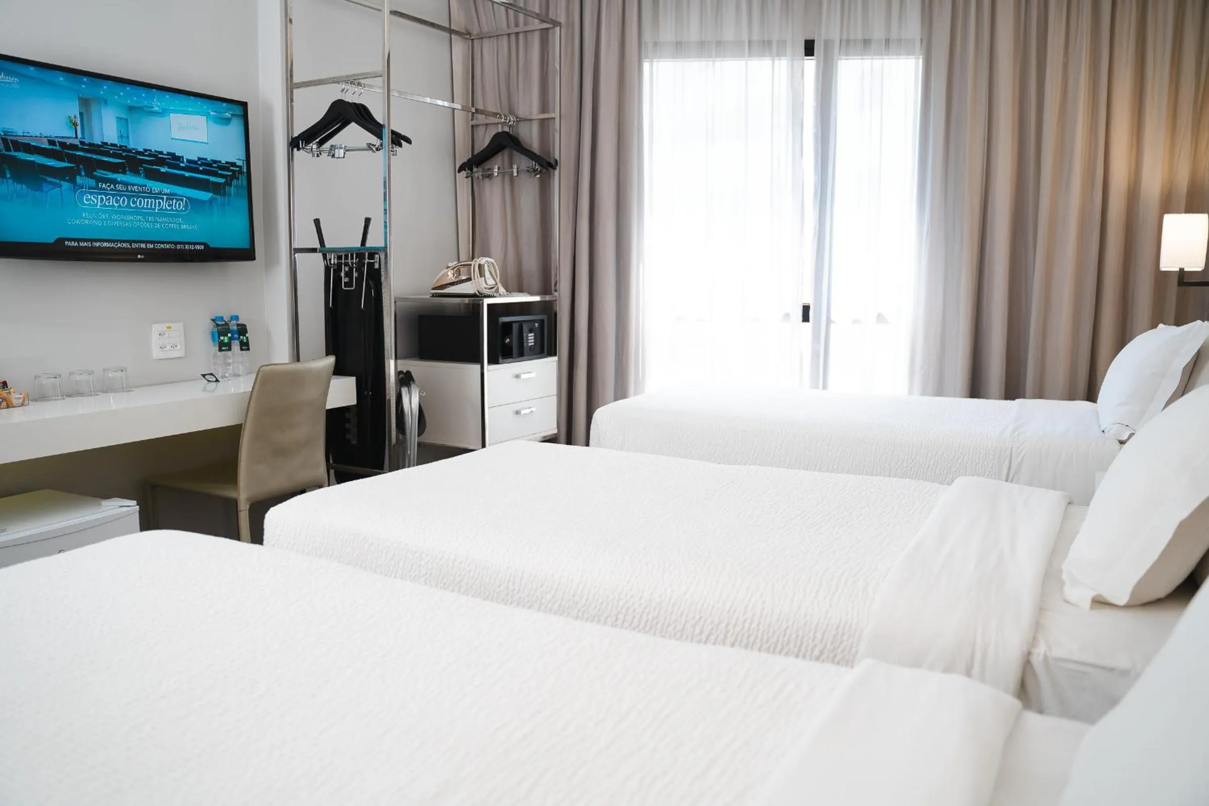 Superior Triple Room with 03 Single Beds in Radisson Rio de Janeiro Barra