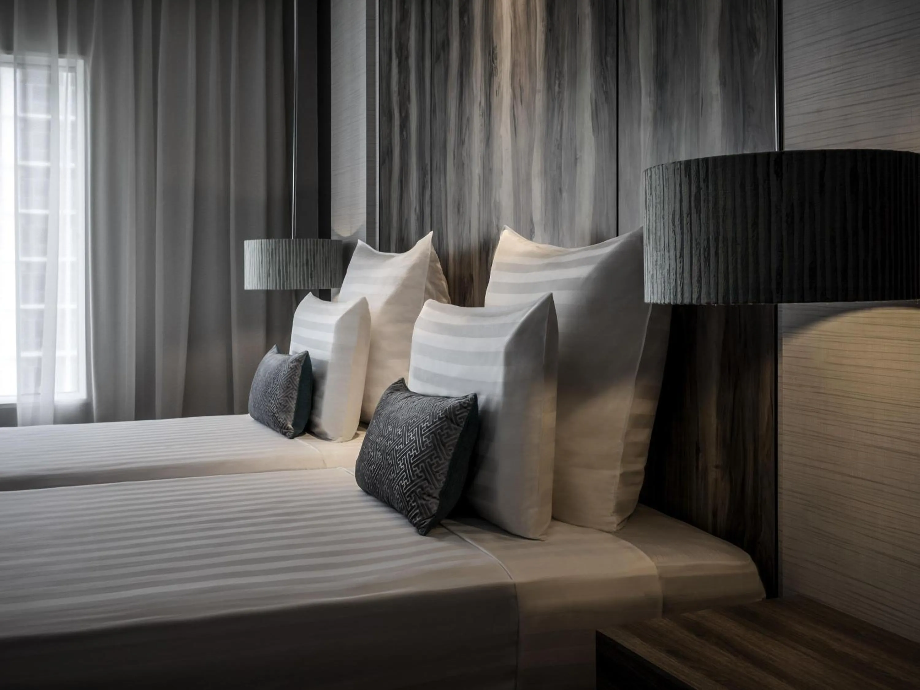 Superior Twin Room with City View in Pullman Miri Waterfront