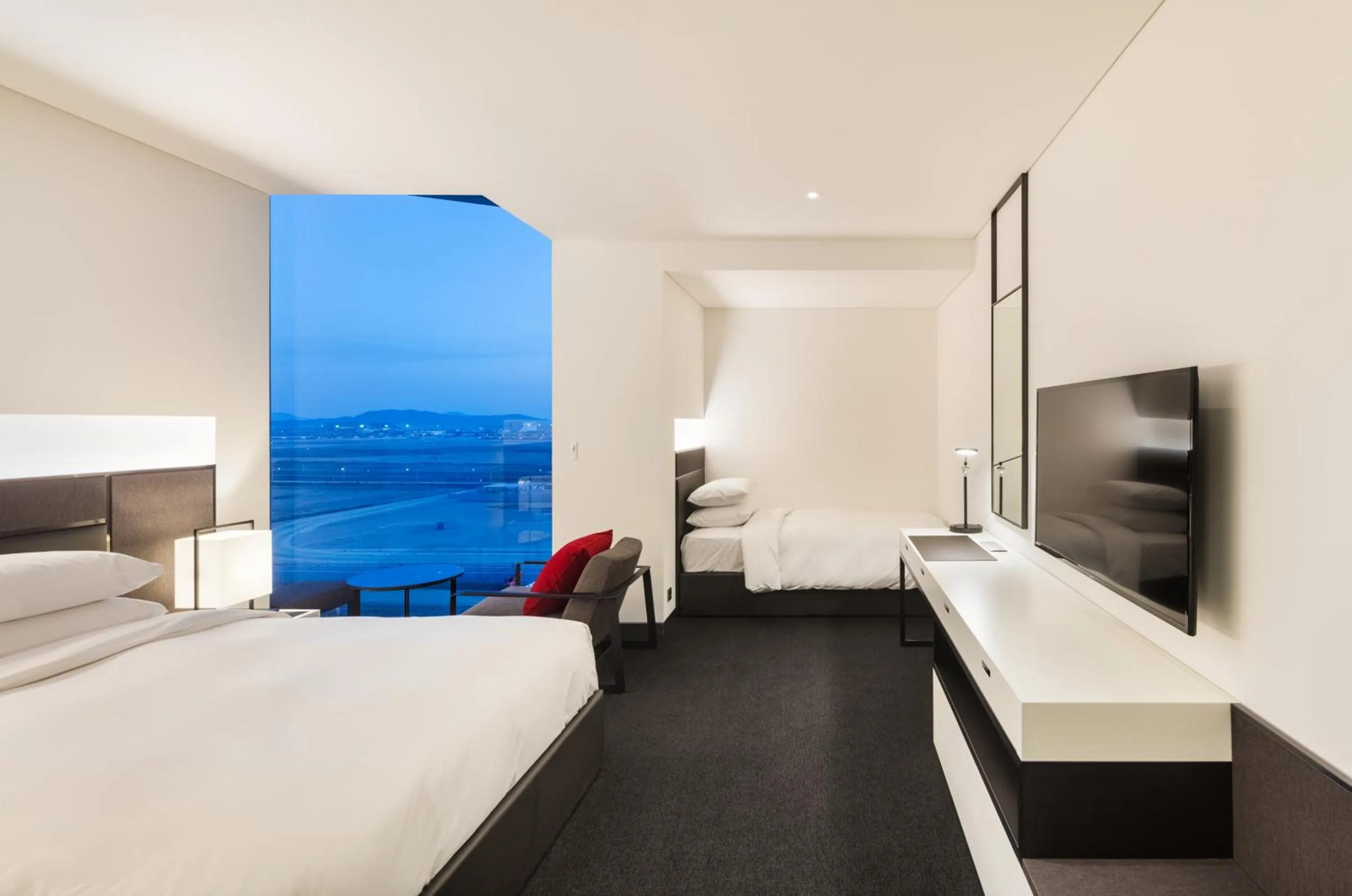 Deluxe Twin Room with Airport View in Hotel Ora Incheon
