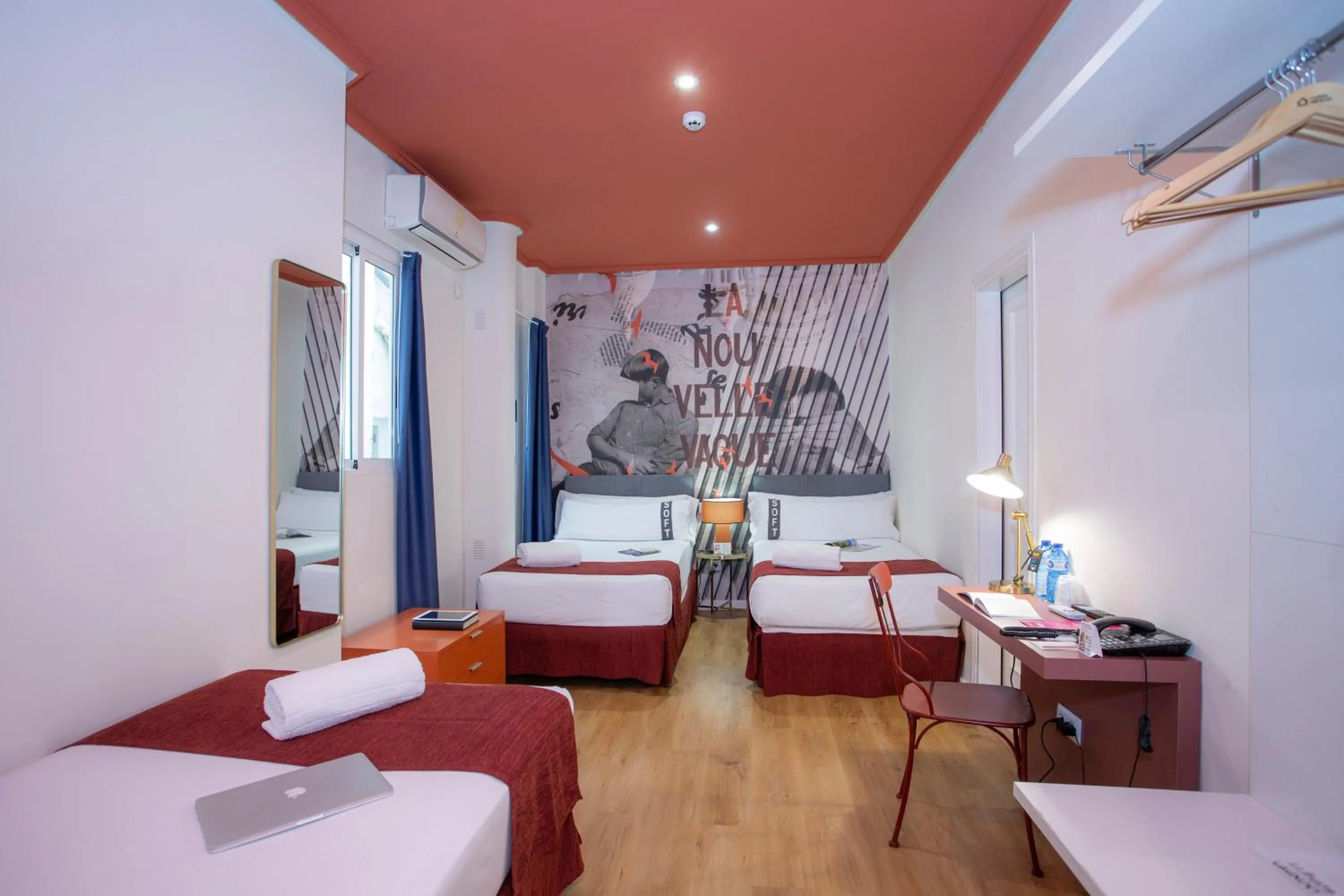 Triple Room in Casual Vintage Valencia