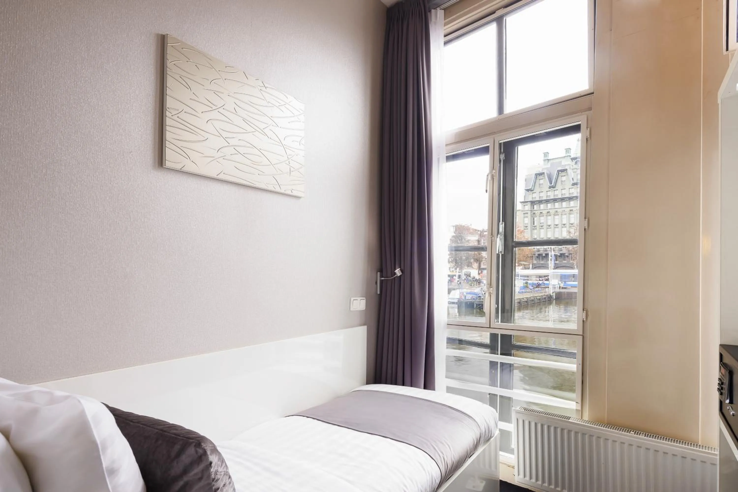 Single Room with Canal View in Hotel CC