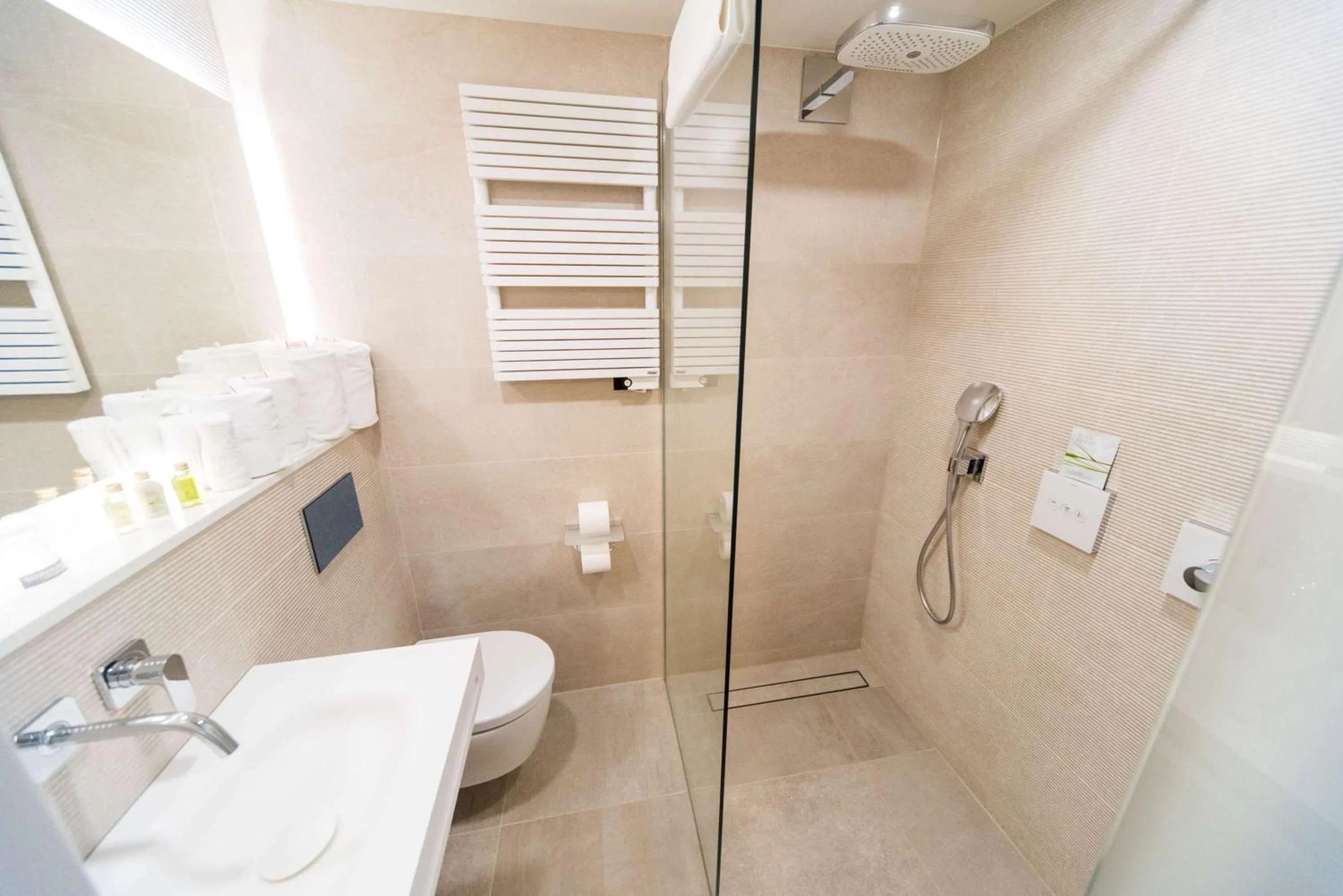 Deluxe King Room in Good Seasons Hotel Den Bosch