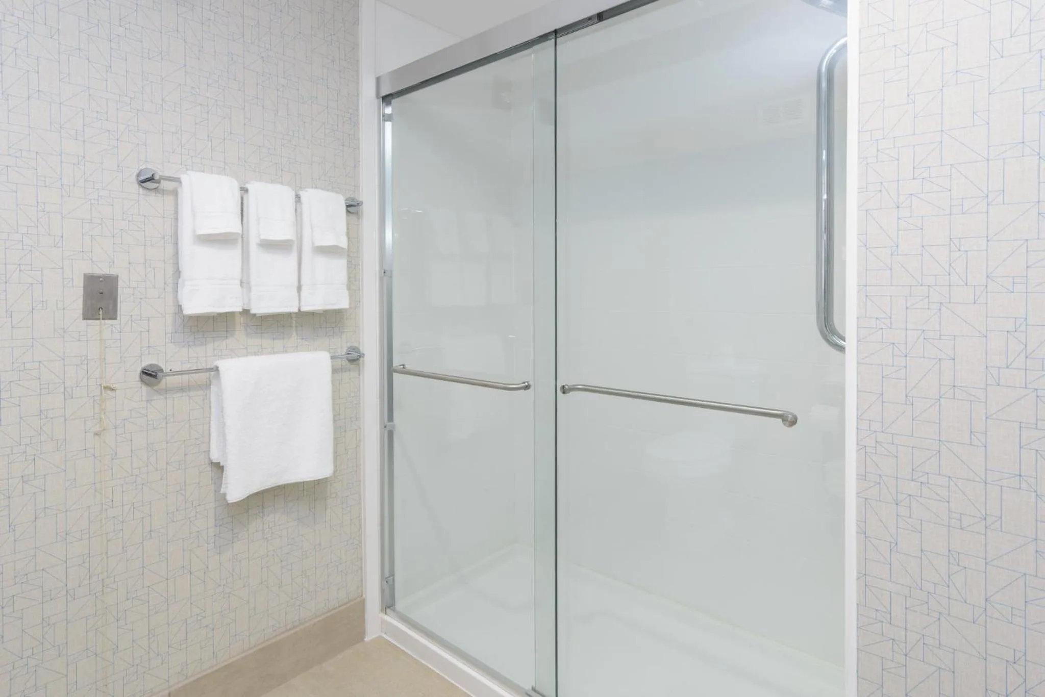 King Room - Hearing Accessible/Non-Smoking  in Holiday Inn Express Southington by IHG