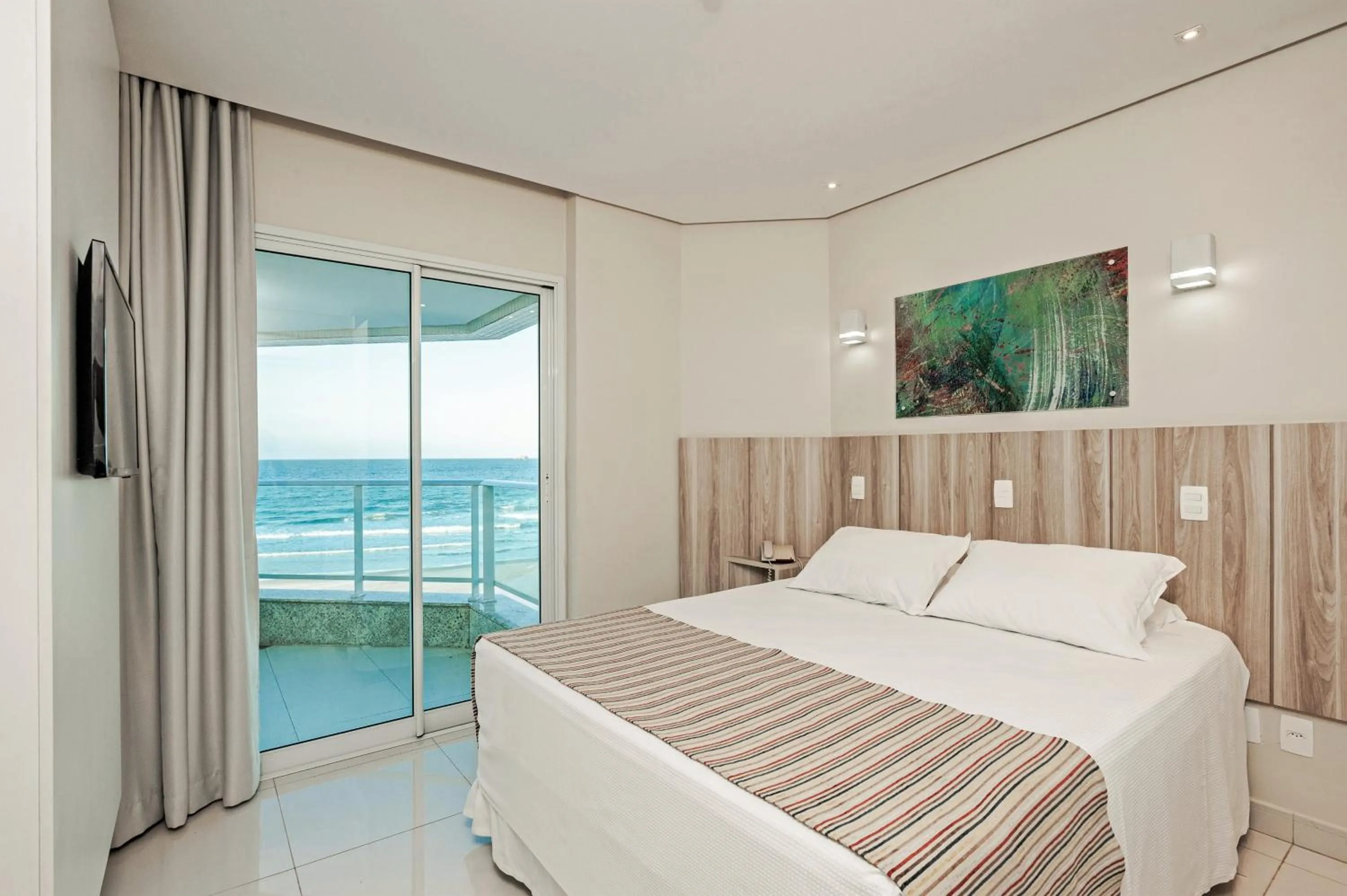 Family Room with Sea View in Slaviero Ingleses Convention