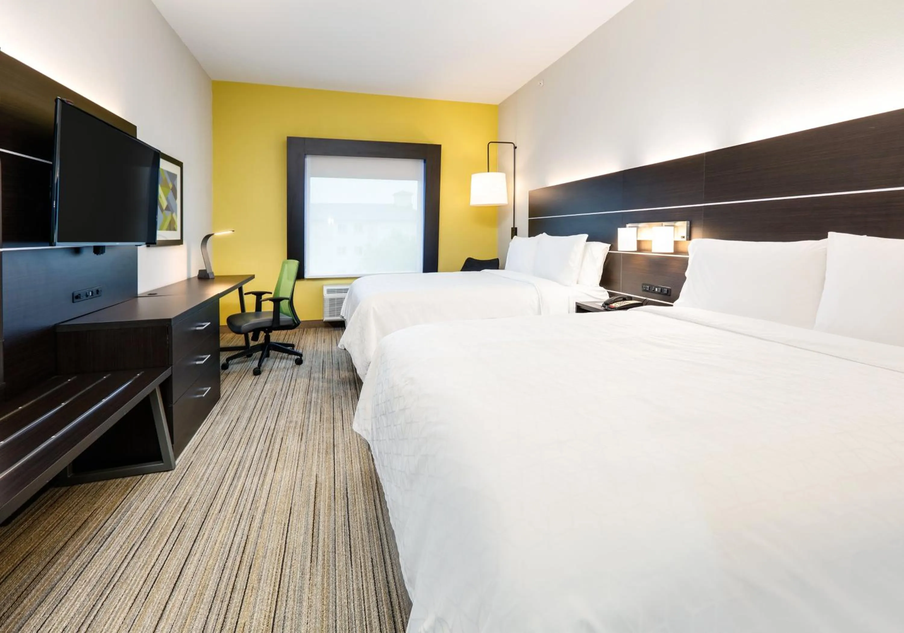 Standard Queen Room with Two Queen Beds in Holiday Inn Express Hotel & Suites Cleburne by IHG