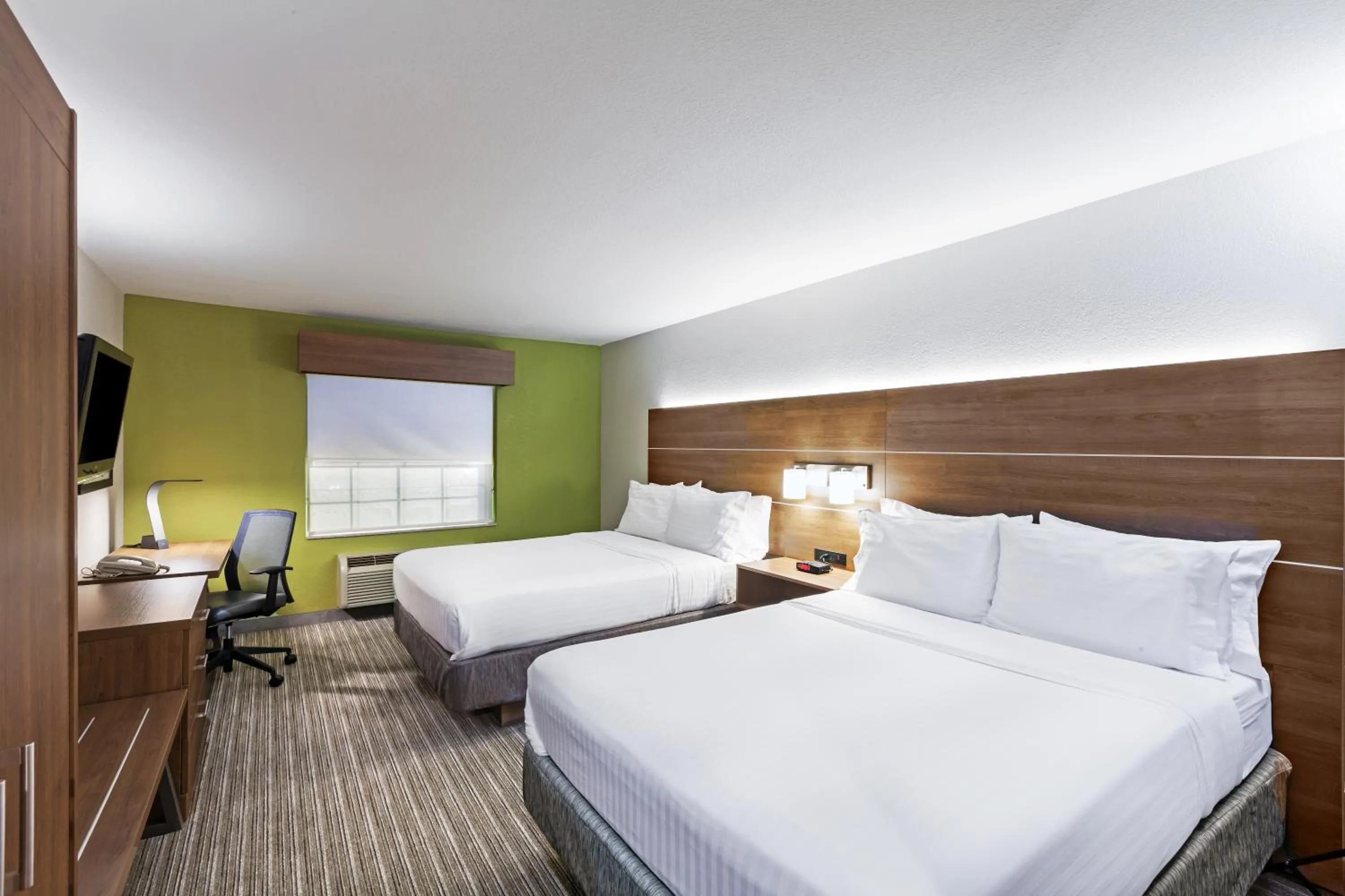 Standard Room with Two Queen Beds in Holiday Inn Express & Suites Tulsa S Broken Arrow Hwy 51 by IHG