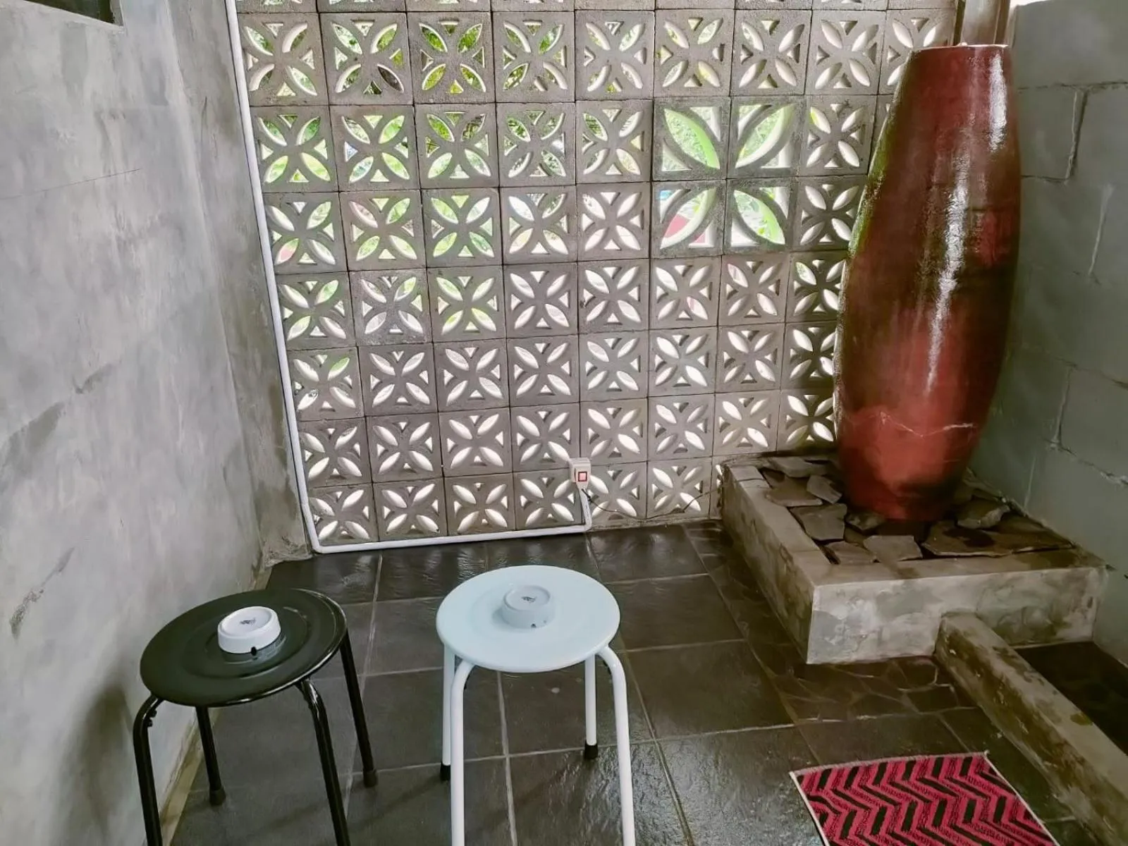 Single Room with Private Bathroom - single occupancy in Jeng Tini Guest House