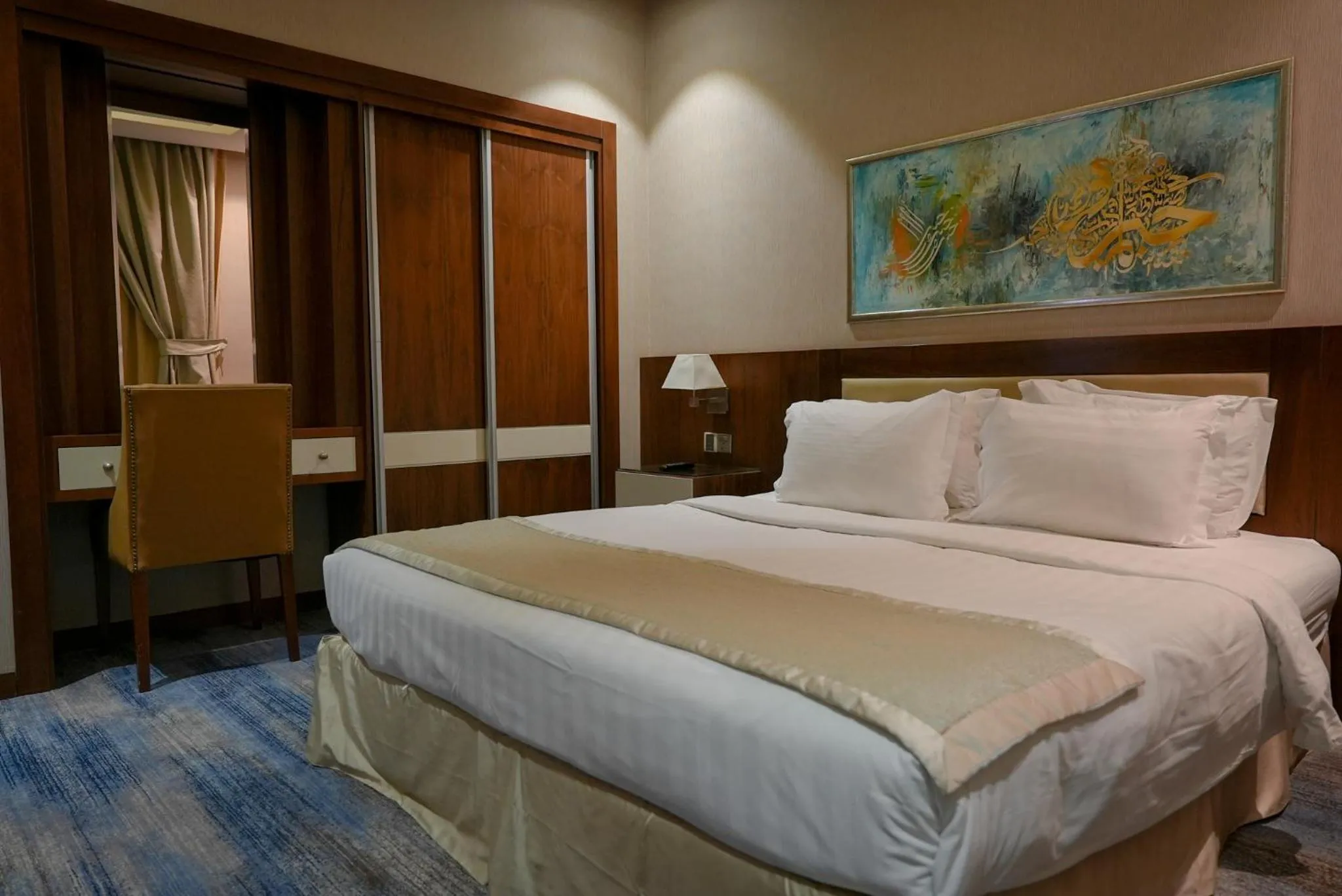 Executive Suite in Palm Boutique Hotel