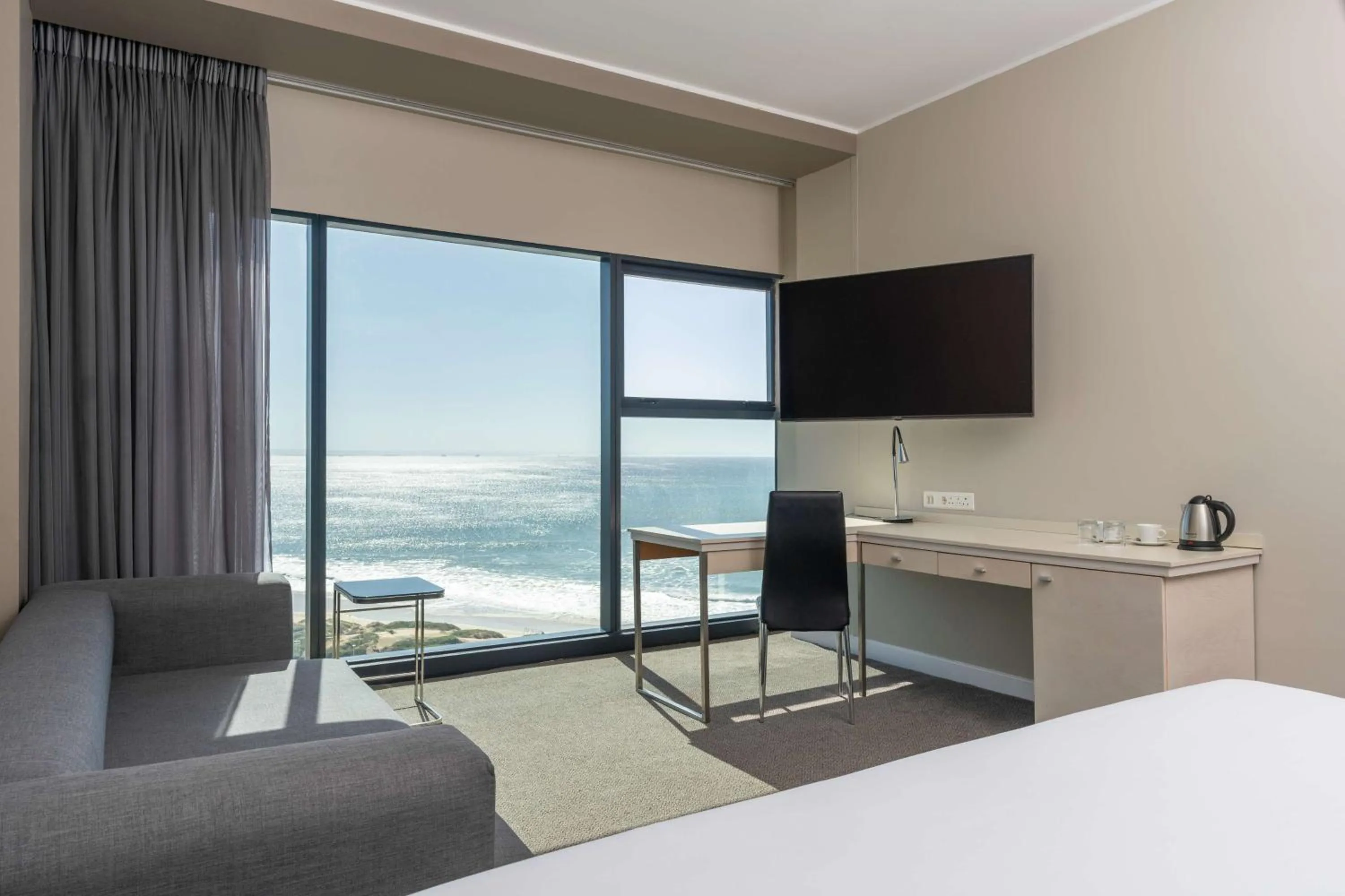 Premium Room with Ocean View in Radisson Blu Hotel, Port Elizabeth