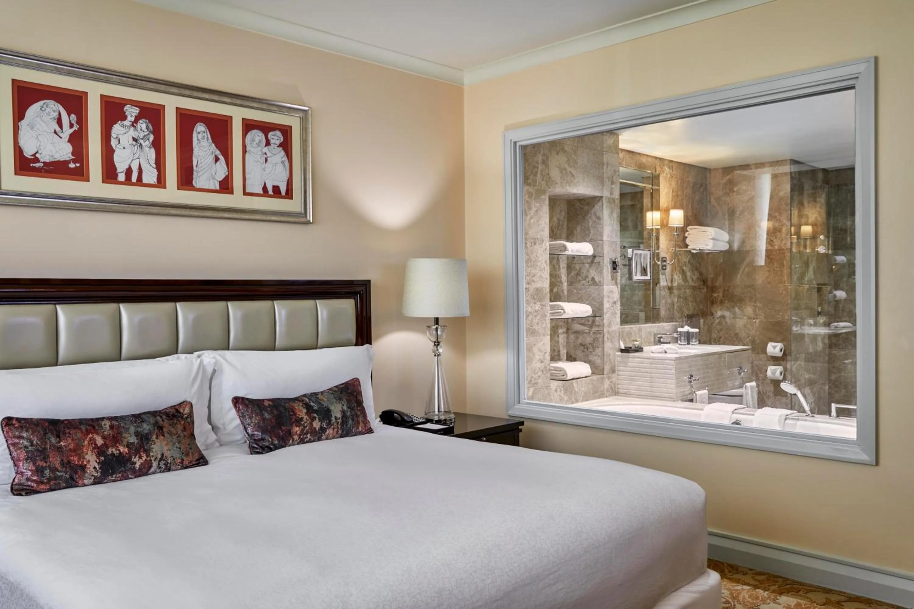 Luxury King Room with City View - single occupancy - Tower Wing in Taj Cape Town