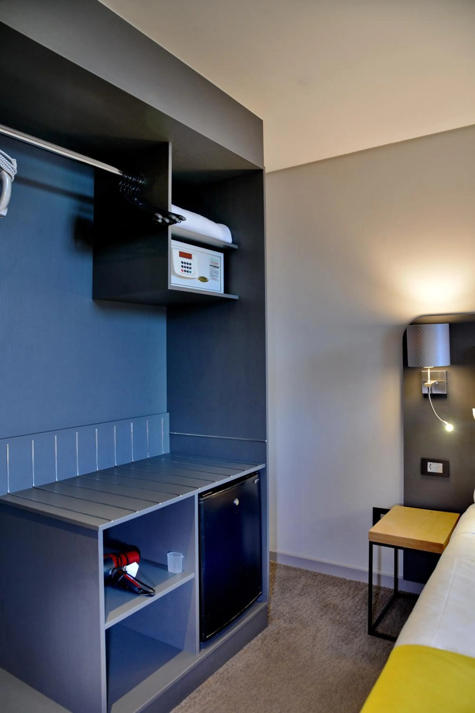 Superior Twin Room - single occupancy in Cresta Grande Cape Town