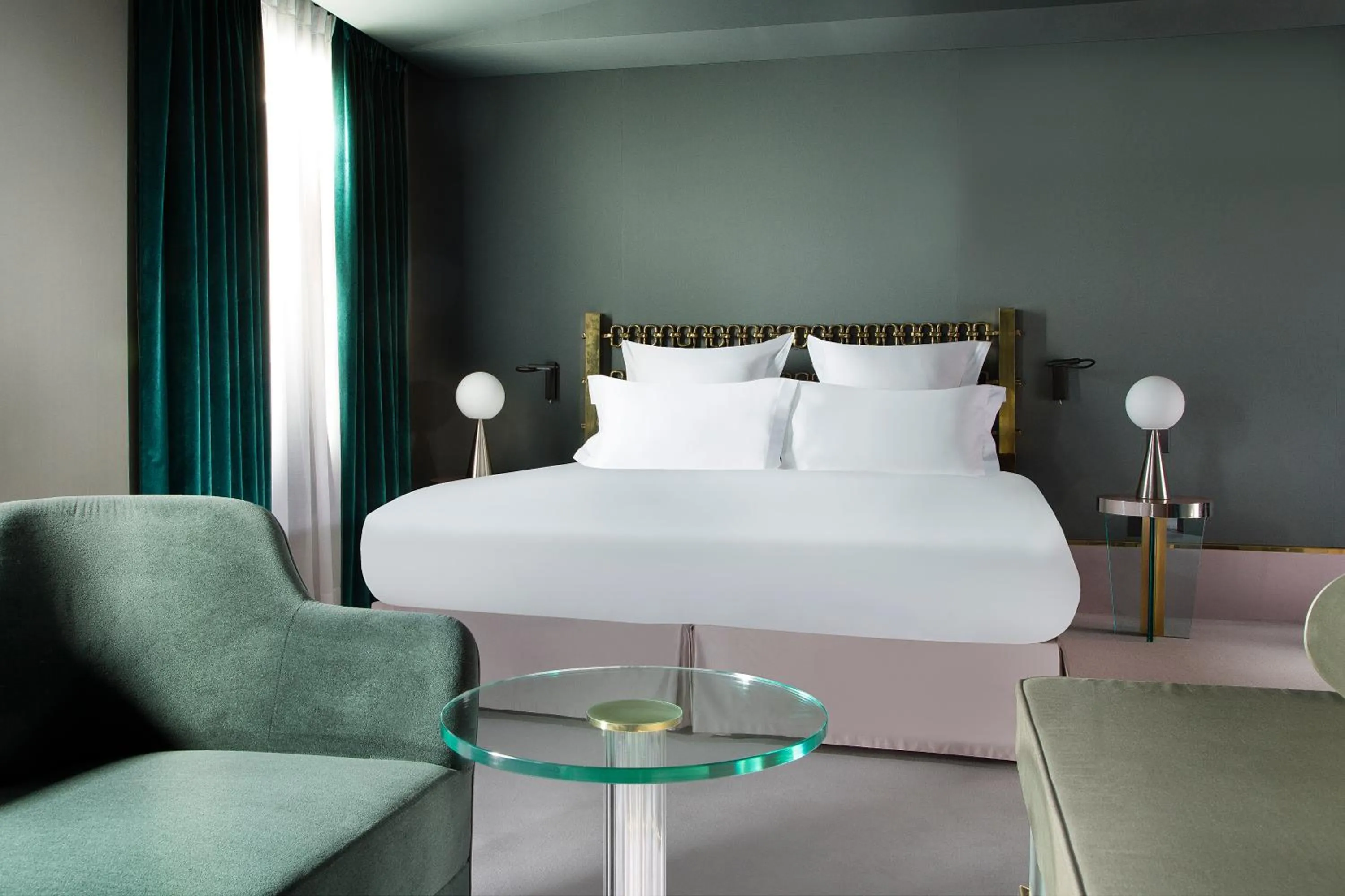 Triple Room - Swimming Pool / Hammam Access upon reservation in Hôtel Saint-Marc