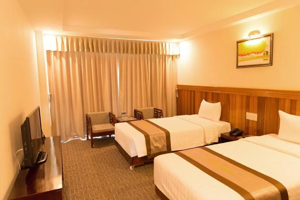 Standard Twin Room in Vinh Plaza Hotel