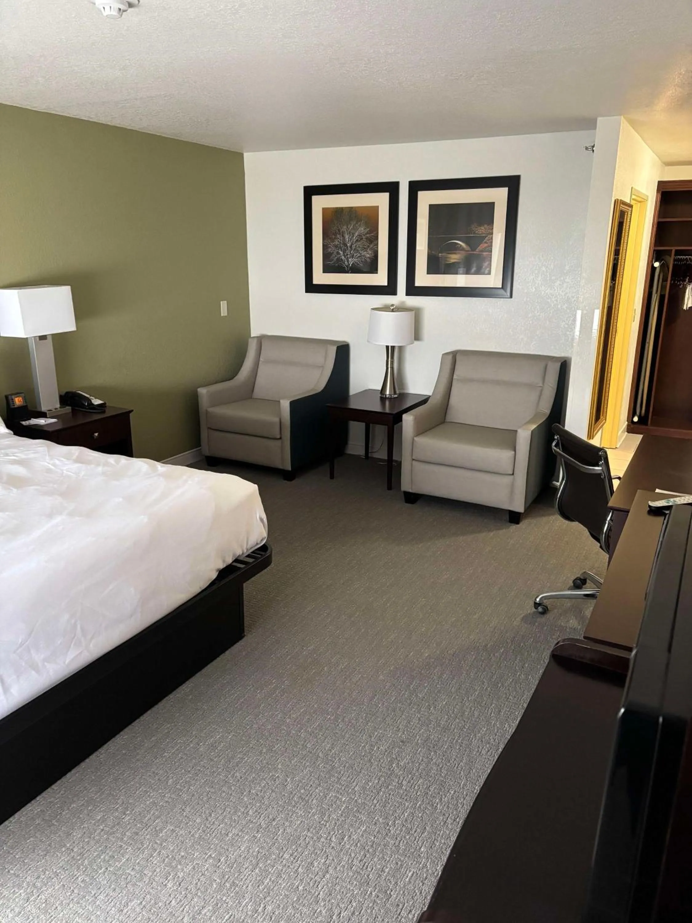 King Suite - Non-Smoking in Best Western Celina