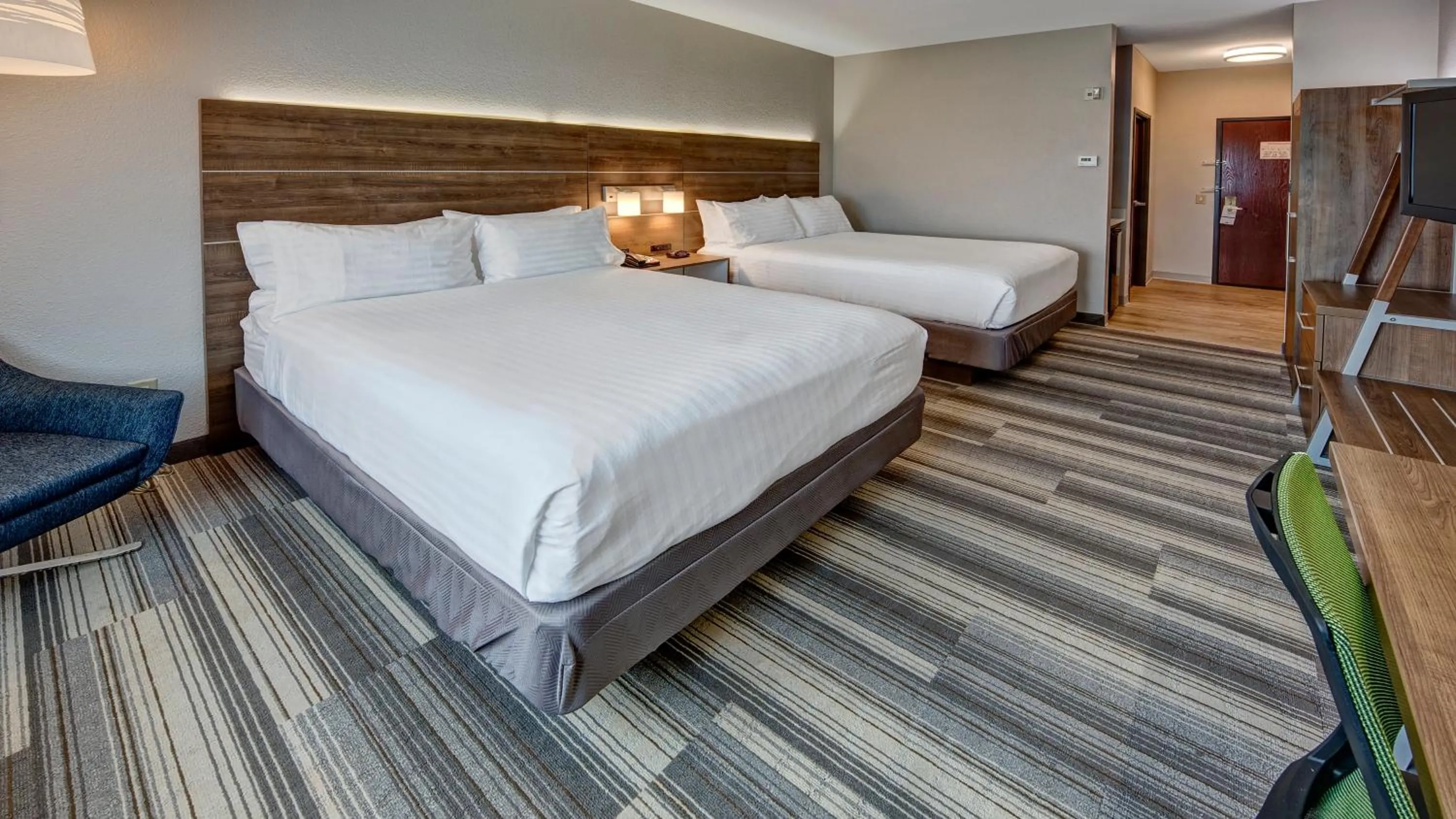 Suite with Mobility Accessible Tub - Non-Smoking in Holiday Inn Express Hotel and Suites Corsicana I-45 by IHG