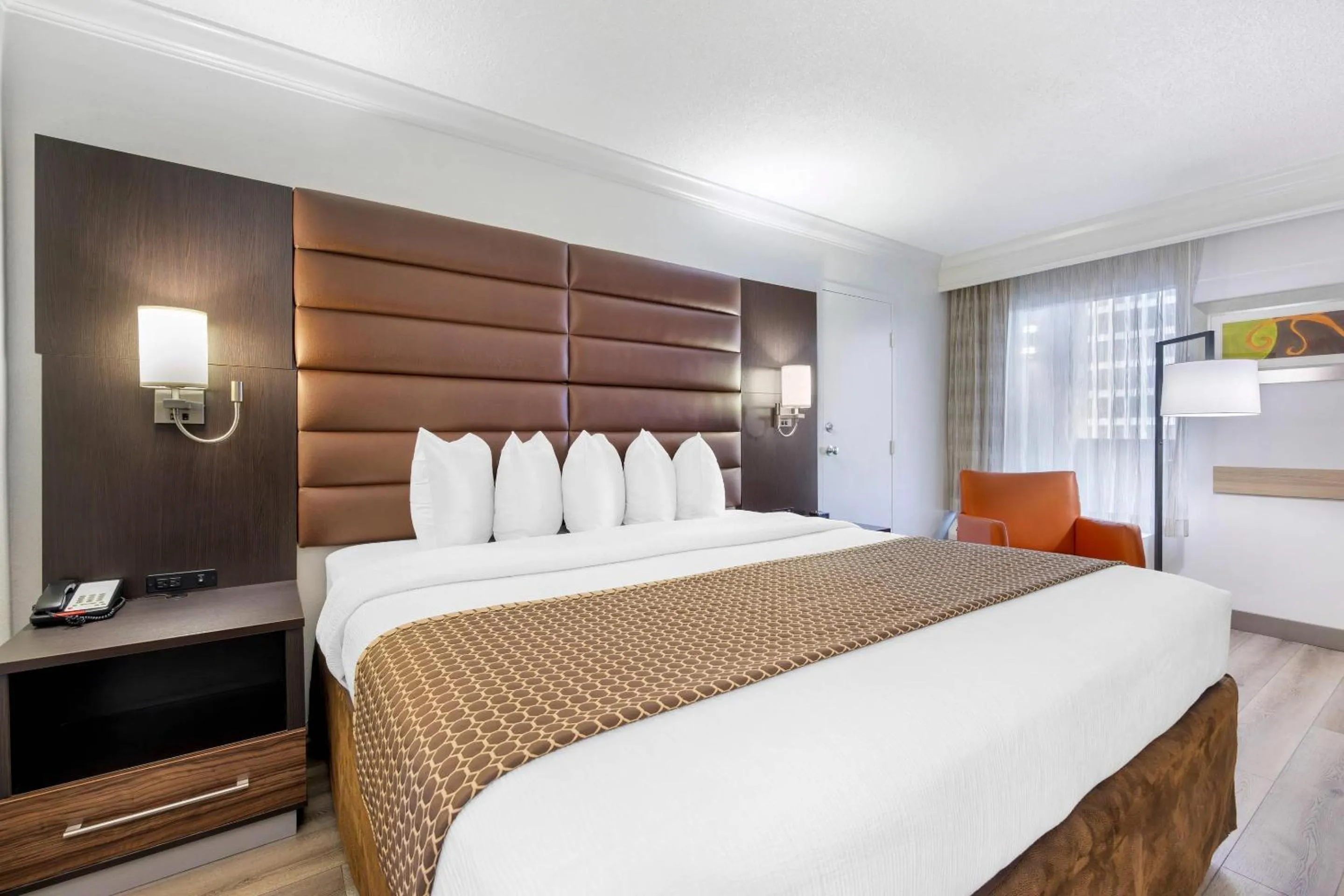 King Room in The Capitol Hotel Downtown, an Ascend Collection Hotel