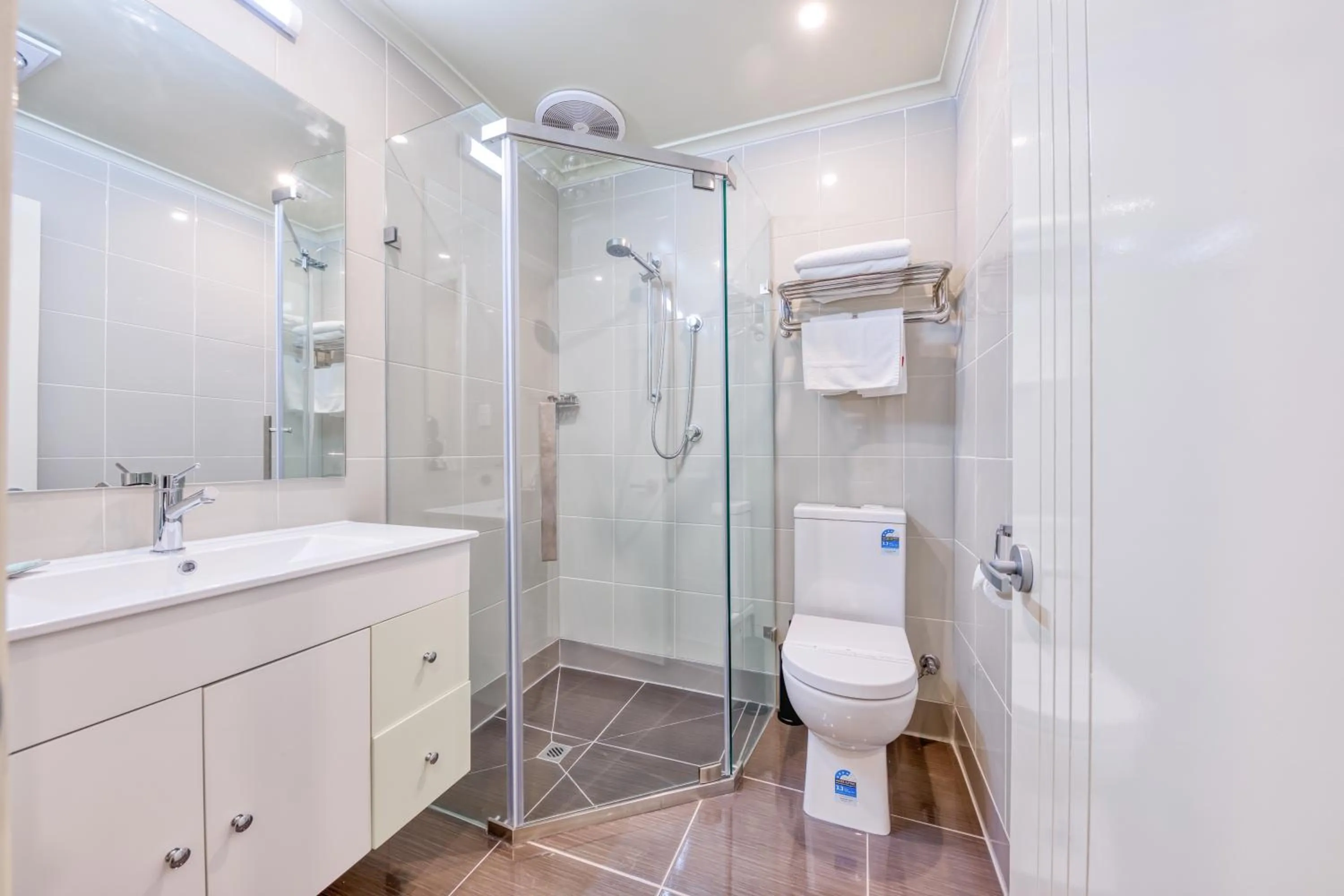 Family Room in Best Western Melbourne Airport