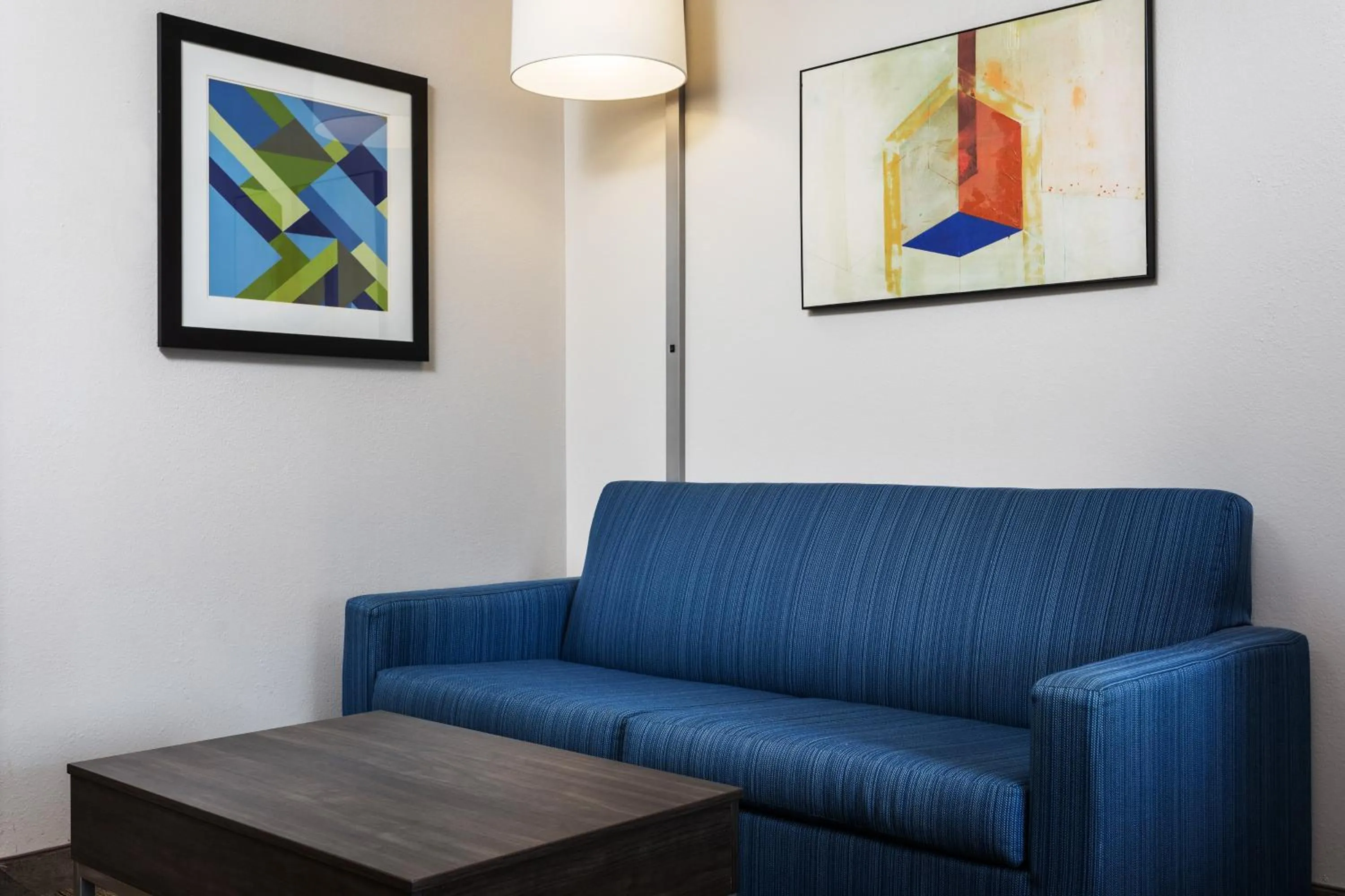 One-Bedroom King Suite in Holiday Inn Express Hotel & Suites Chattanooga-Lookout Mountain by IHG